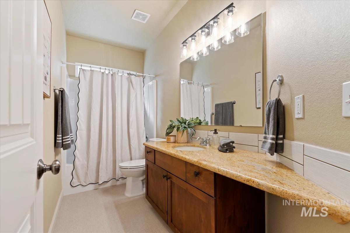 2930 N Christian Way, Meridian, Idaho 83646, 3 Bedrooms, 2 Bathrooms, Residential For Sale, Price $475,000,MLS 98998668