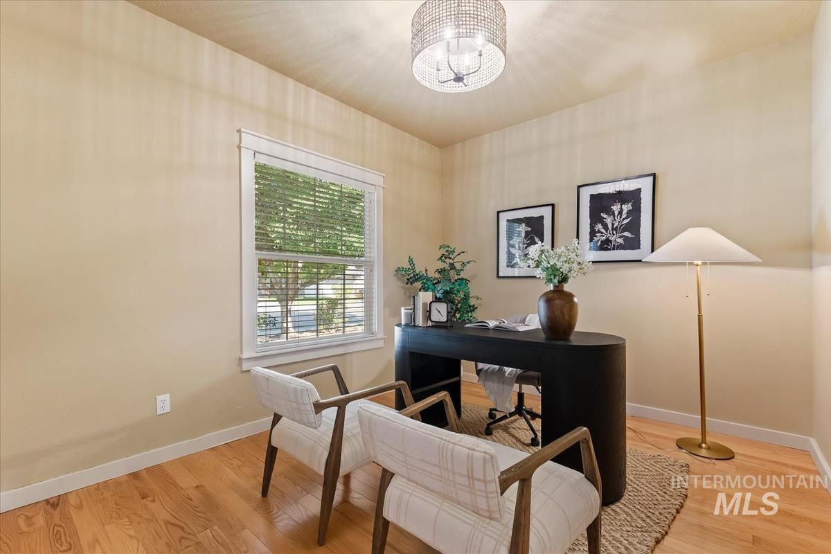 2930 N Christian Way, Meridian, Idaho 83646, 3 Bedrooms, 2 Bathrooms, Residential For Sale, Price $475,000,MLS 98998668
