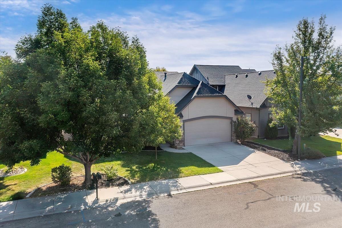 2930 N Christian Way, Meridian, Idaho 83646, 3 Bedrooms, 2 Bathrooms, Residential For Sale, Price $475,000,MLS 98998668