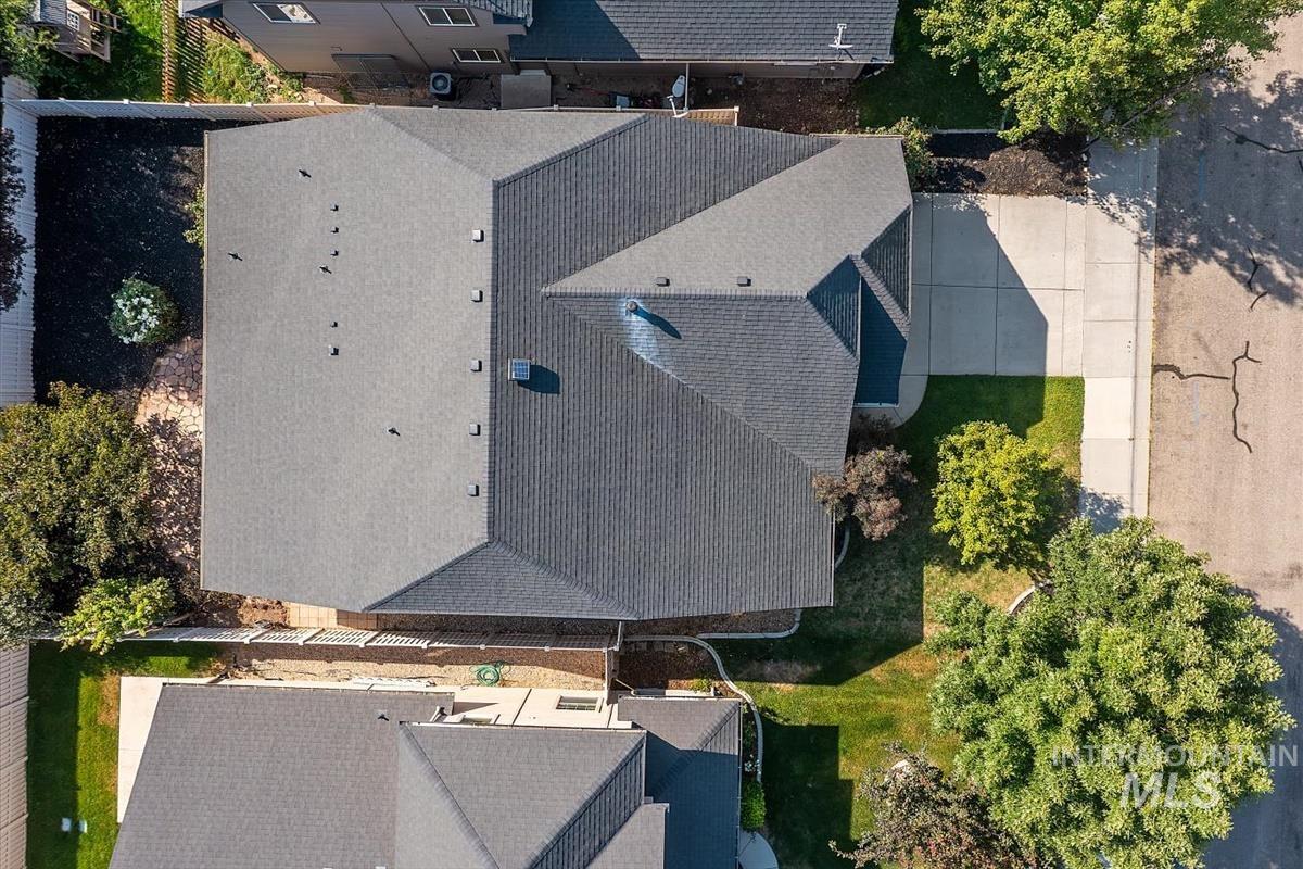 2930 N Christian Way, Meridian, Idaho 83646, 3 Bedrooms, 2 Bathrooms, Residential For Sale, Price $475,000,MLS 98998668
