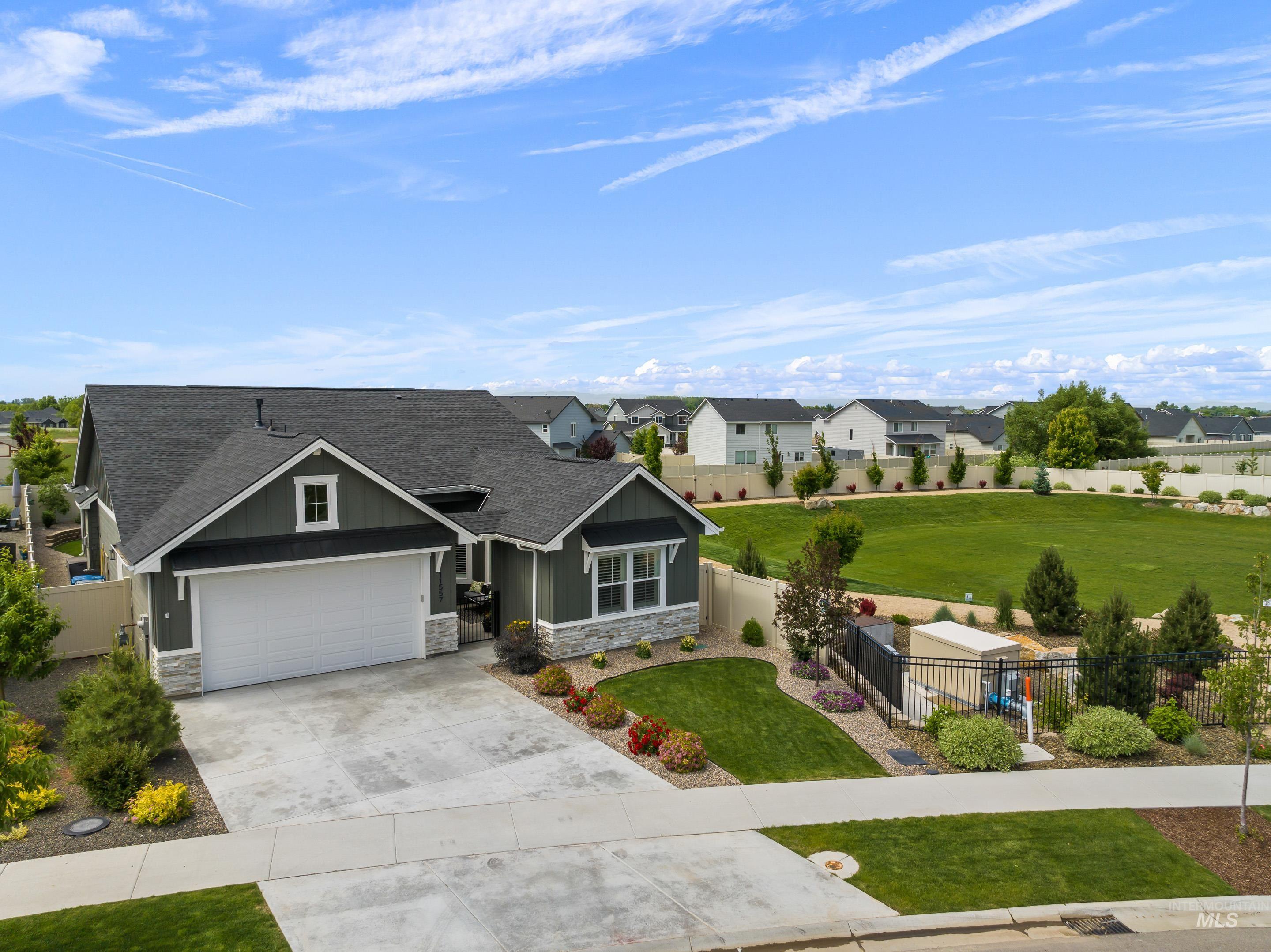 11557 W Soaring Hawk Street, Star, Idaho 83669, 3 Bedrooms, 2 Bathrooms, Residential For Sale, Price $569,500, 98998669