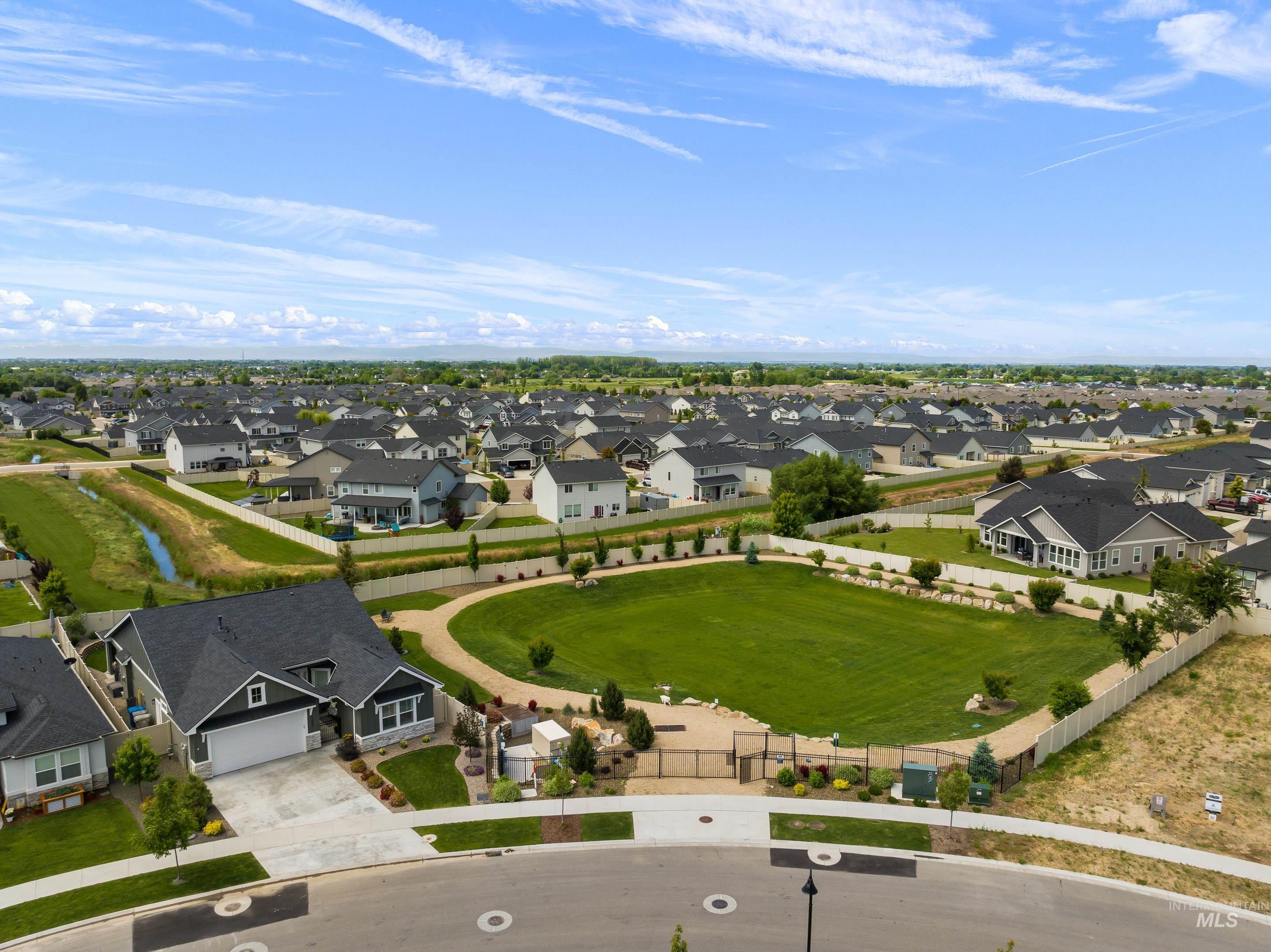 11557 W Soaring Hawk Street, Star, Idaho 83669, 3 Bedrooms, 2 Bathrooms, Residential For Sale, Price $569,500, 98998669