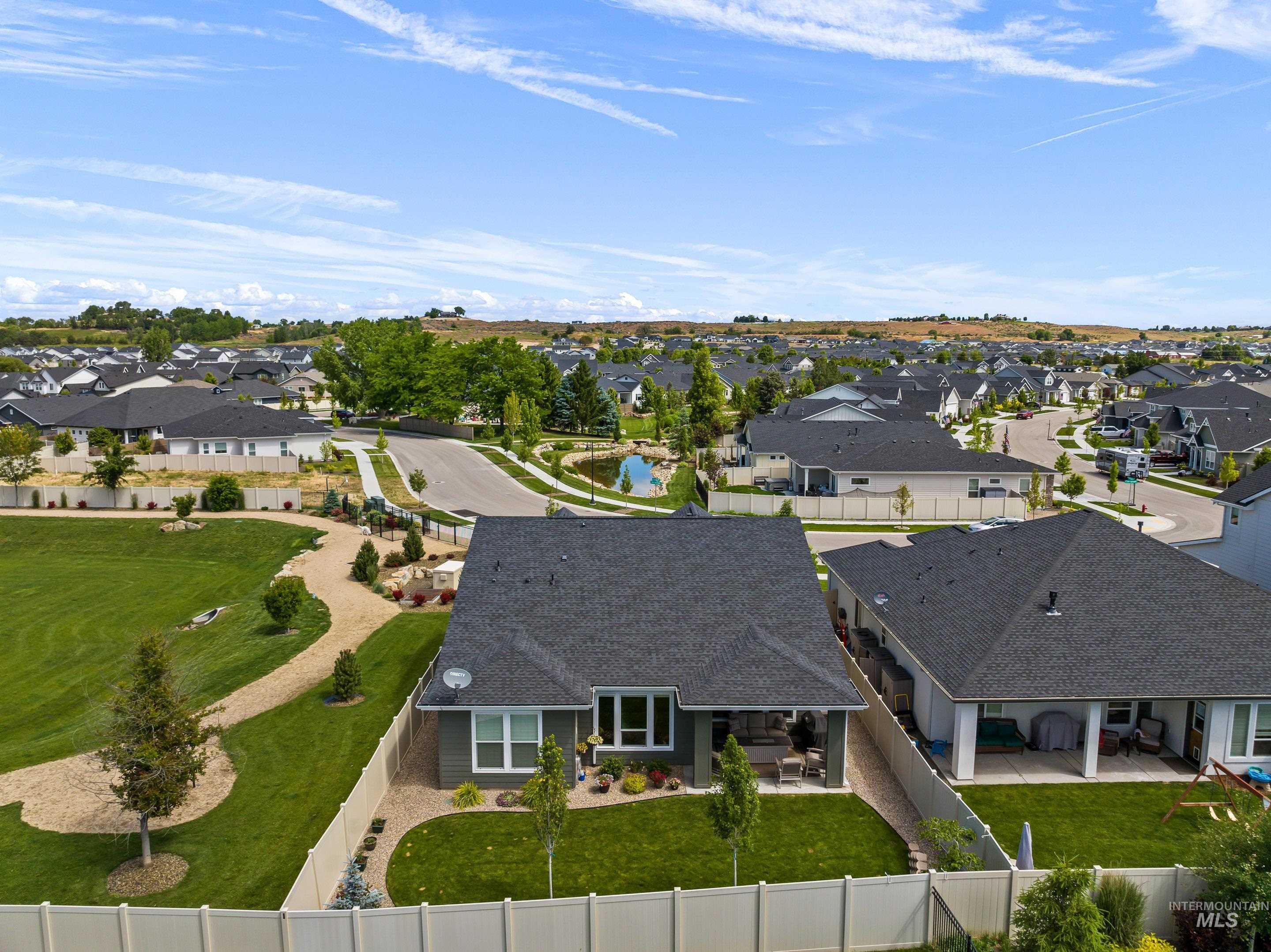 11557 W Soaring Hawk Street, Star, Idaho 83669, 3 Bedrooms, 2 Bathrooms, Residential For Sale, Price $569,500, 98998669