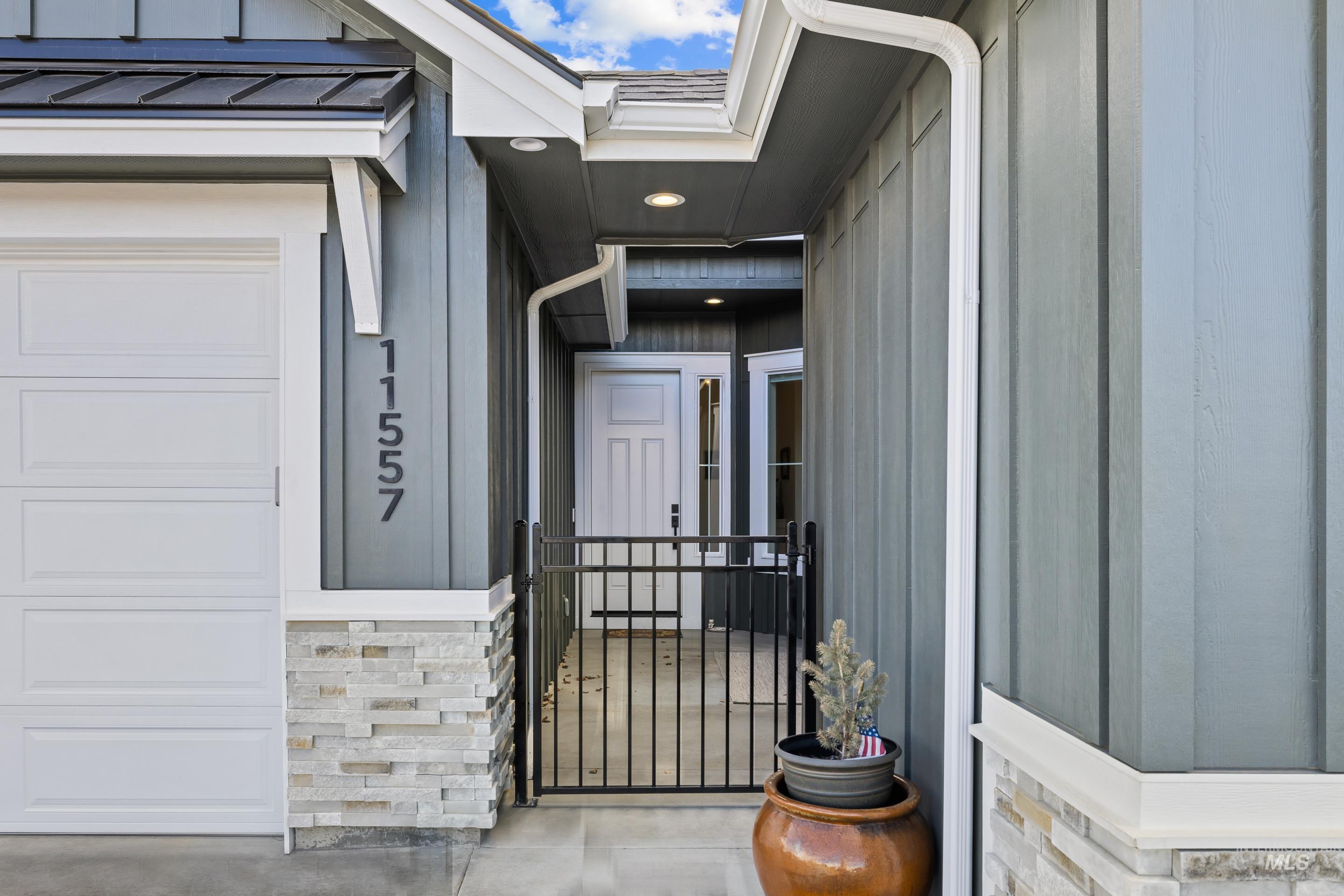 11557 W Soaring Hawk Street, Star, Idaho 83669, 3 Bedrooms, 2 Bathrooms, Residential For Sale, Price $569,500, 98998669