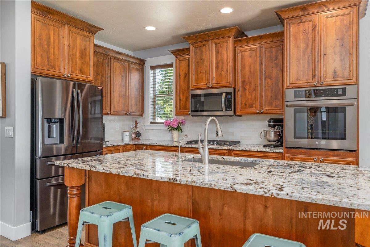 4147 W Cardon Street, Eagle, Idaho 83616, 5 Bedrooms, 3 Bathrooms, Residential For Sale, Price $799,990, 98998670