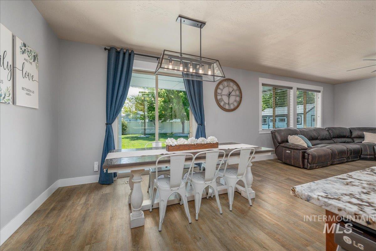 4147 W Cardon Street, Eagle, Idaho 83616, 5 Bedrooms, 3 Bathrooms, Residential For Sale, Price $799,990, 98998670
