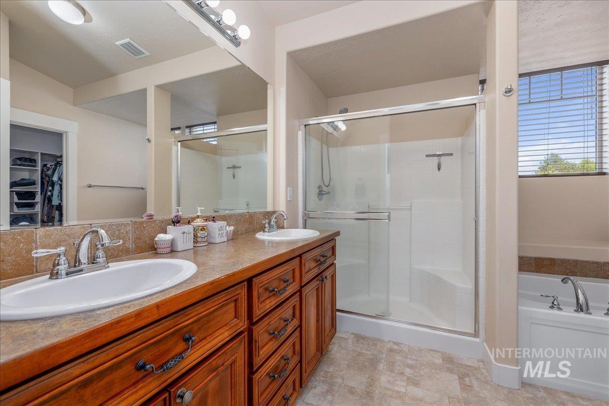 4147 W Cardon Street, Eagle, Idaho 83616, 5 Bedrooms, 3 Bathrooms, Residential For Sale, Price $799,990, 98998670