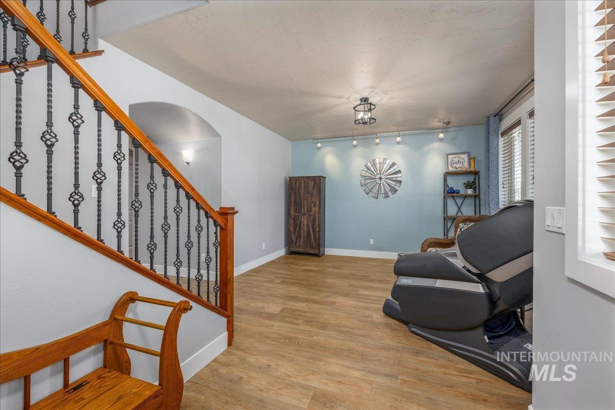 4147 W Cardon Street, Eagle, Idaho 83616, 5 Bedrooms, 3 Bathrooms, Residential For Sale, Price $799,990, 98998670