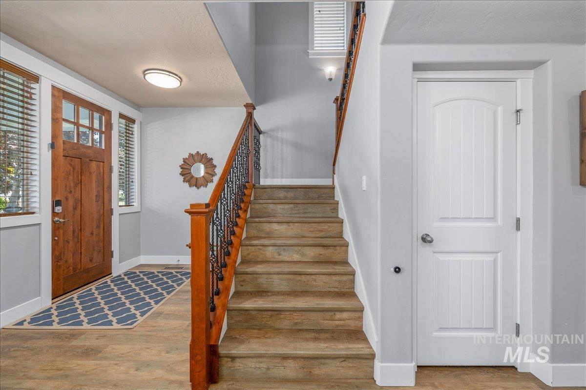 4147 W Cardon Street, Eagle, Idaho 83616, 5 Bedrooms, 3 Bathrooms, Residential For Sale, Price $799,990, 98998670