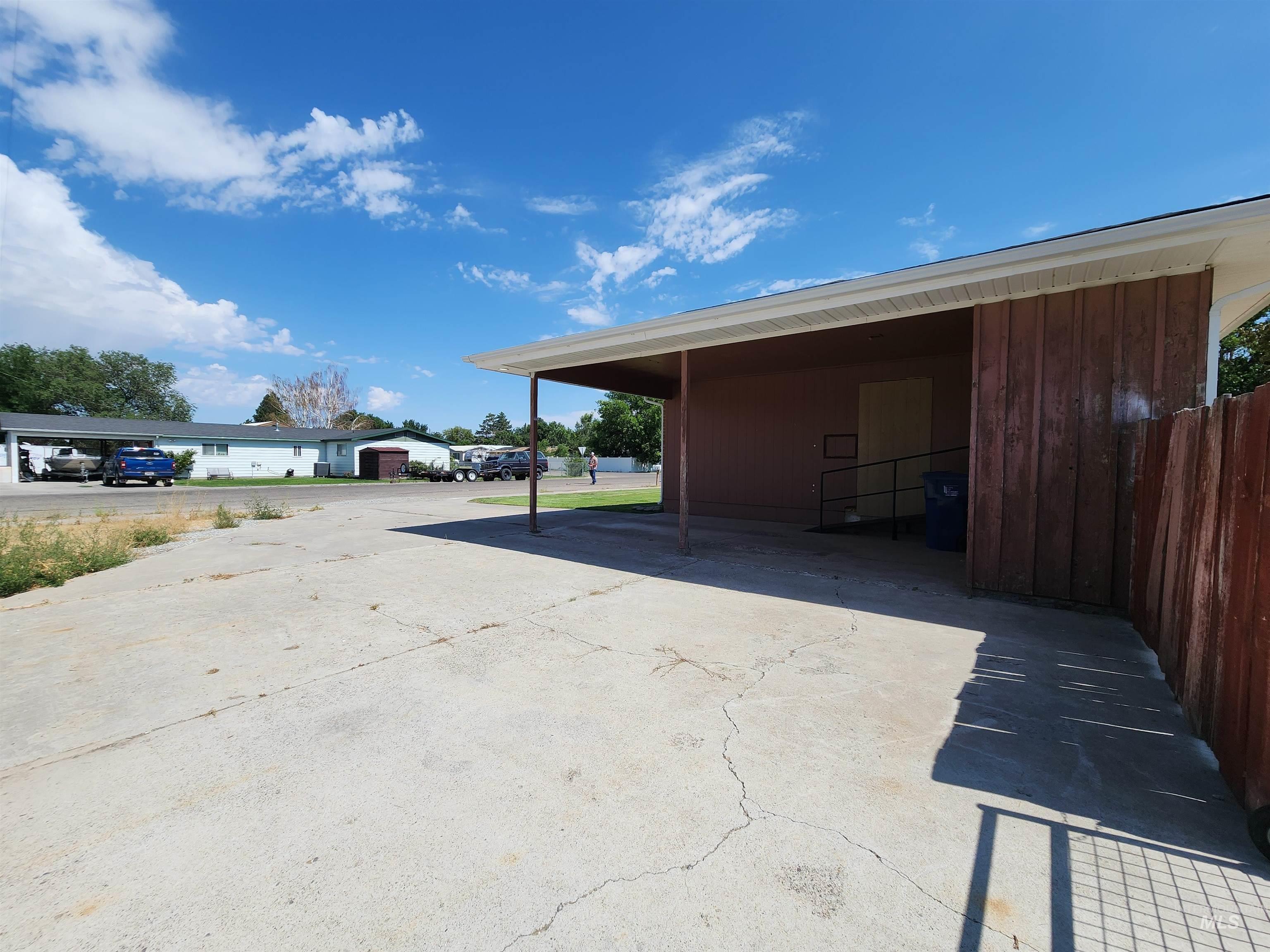 905 15th Drive, Rupert, Idaho 83350, 4 Bedrooms, 3 Bathrooms, Residential For Sale, Price $295,000, 98998675