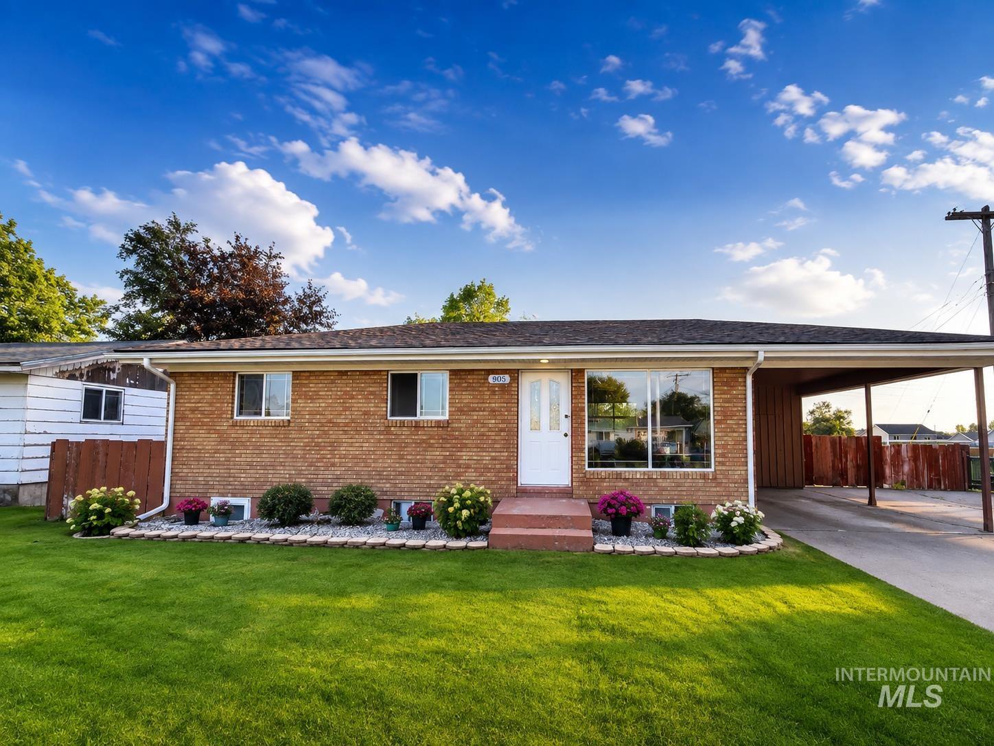 905 15th Drive, Rupert, Idaho 83350, 4 Bedrooms, 3 Bathrooms, Residential For Sale, Price $295,000, 98998675