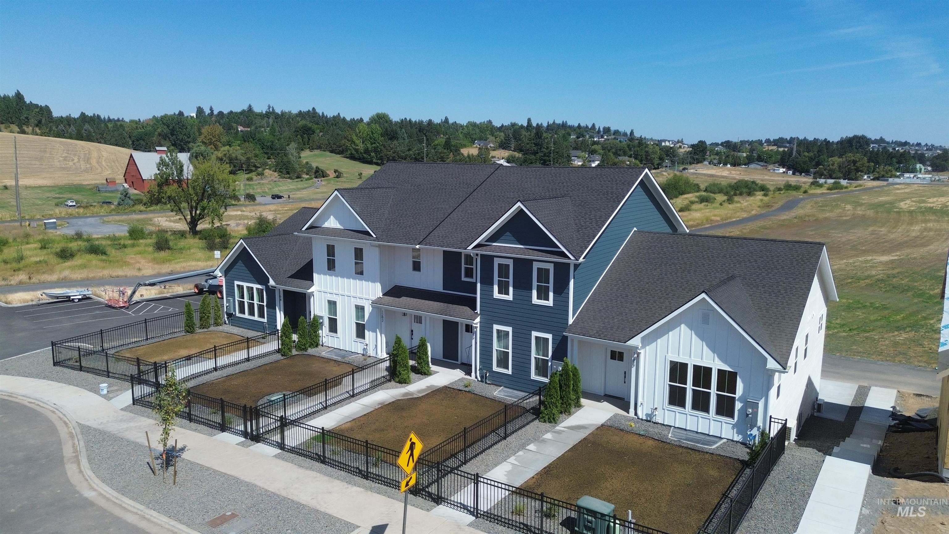 1280 Edington Ave, Moscow, Idaho 83843, 4 Bedrooms, 3 Bathrooms, Residential For Sale, Price $499,999,MLS 98998677