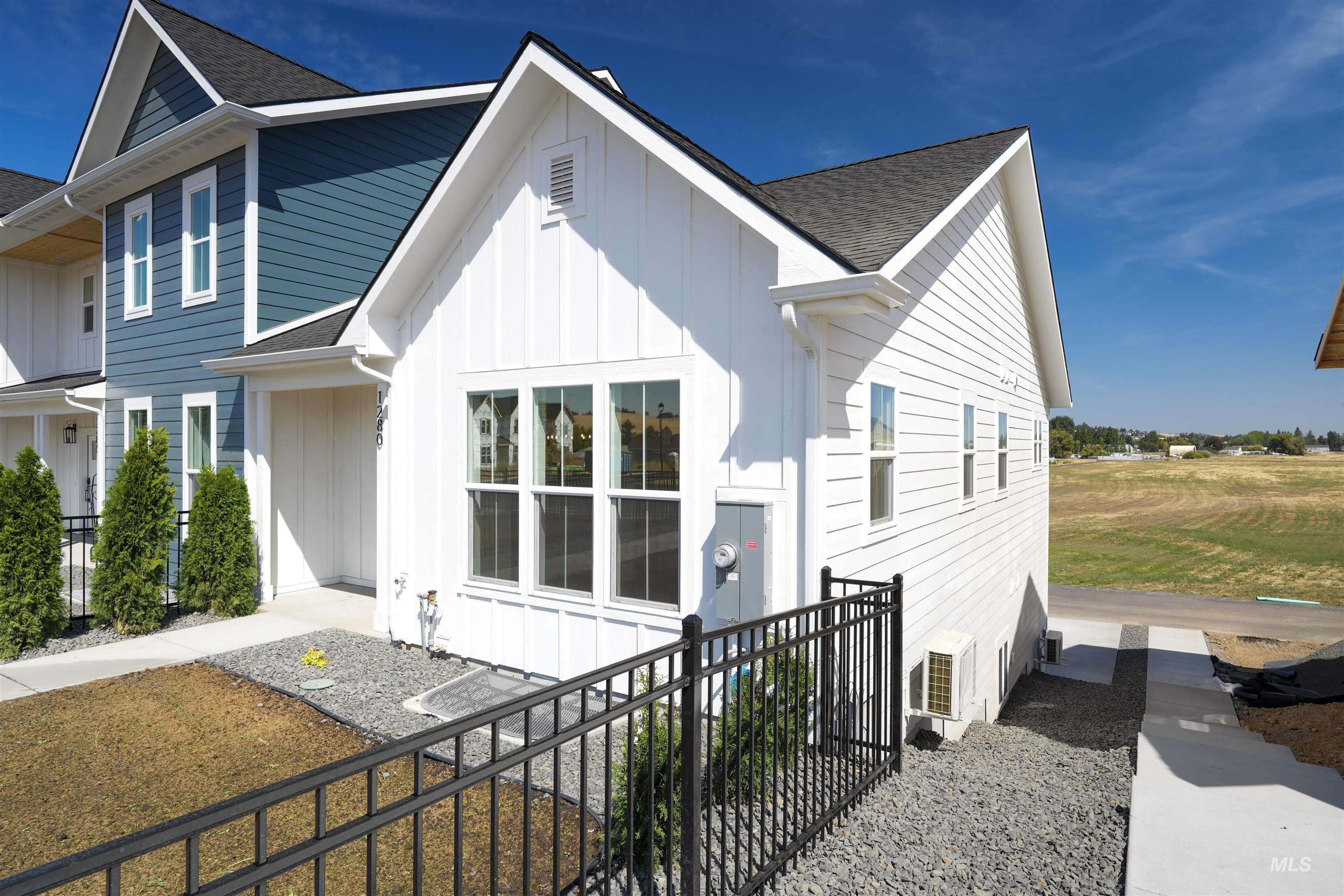 1280 Edington Ave, Moscow, Idaho 83843, 4 Bedrooms, 3 Bathrooms, Residential For Sale, Price $499,999,MLS 98998677