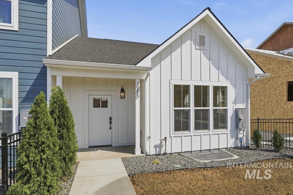 1280 Edington Ave, Moscow, Idaho 83843, 4 Bedrooms, 3 Bathrooms, Residential For Sale, Price $499,999,MLS 98998677