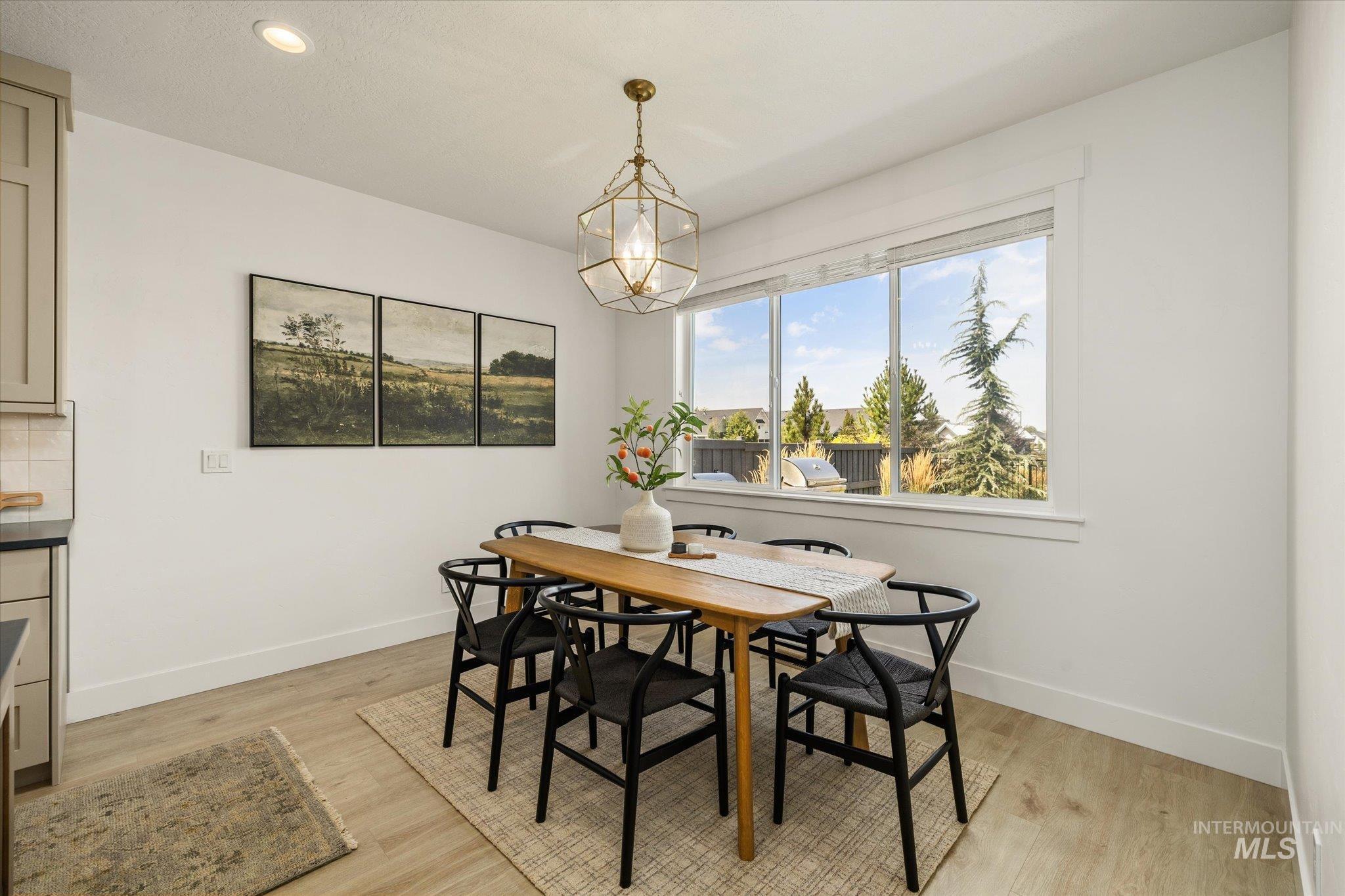 10450 Loneleaf Dr, Nampa, Idaho 83687, 3 Bedrooms, 2 Bathrooms, Residential For Sale, Price $529,900,MLS 98998678