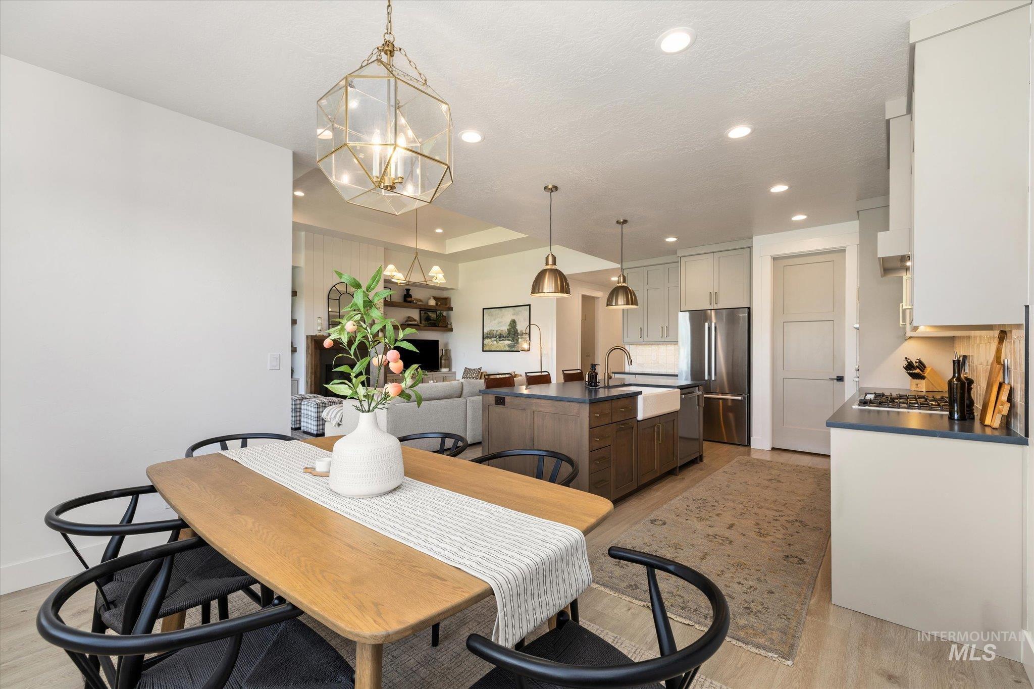 10450 Loneleaf Dr, Nampa, Idaho 83687, 3 Bedrooms, 2 Bathrooms, Residential For Sale, Price $529,900,MLS 98998678