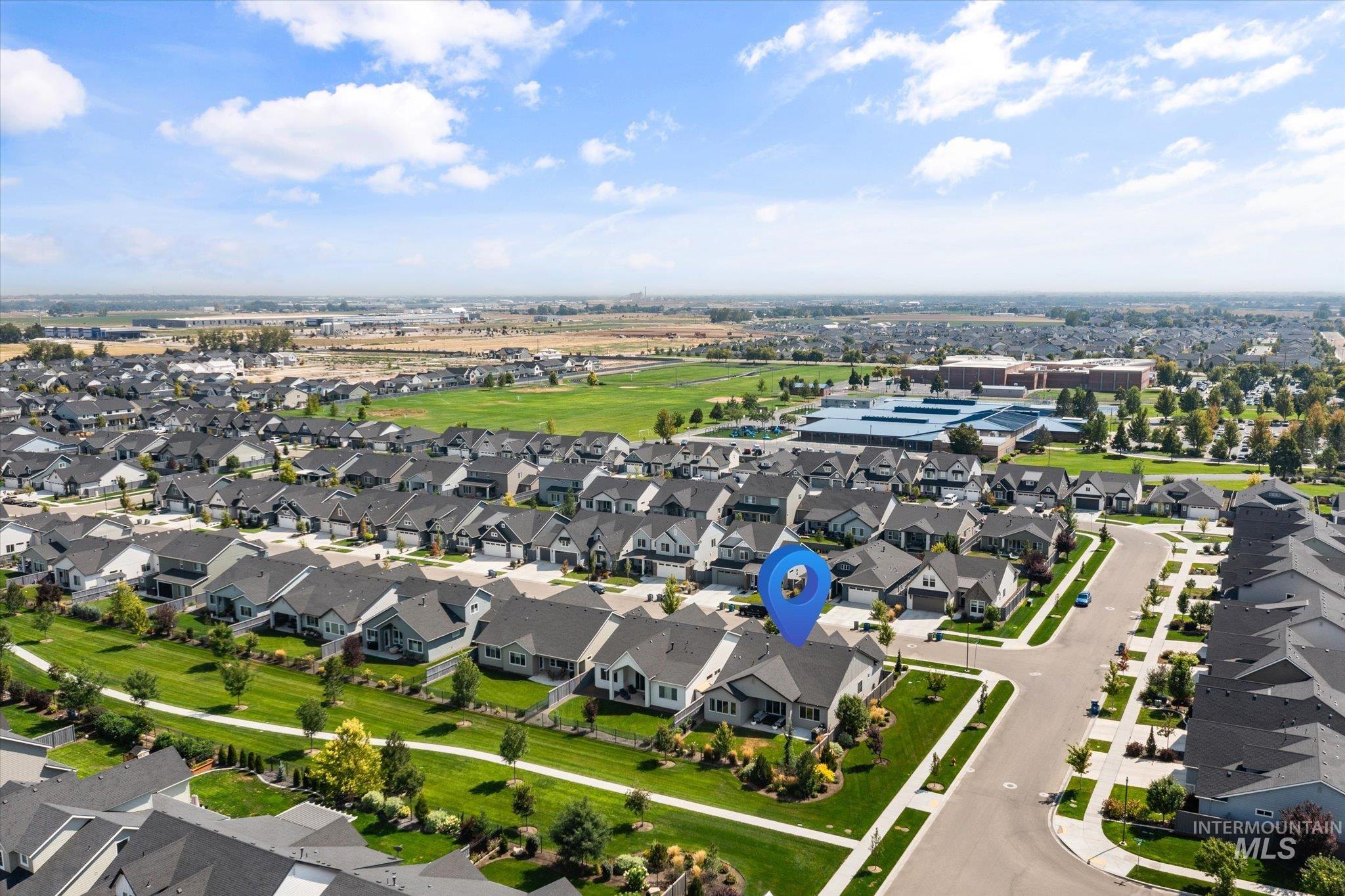 10450 Loneleaf Dr, Nampa, Idaho 83687, 3 Bedrooms, 2 Bathrooms, Residential For Sale, Price $529,900,MLS 98998678