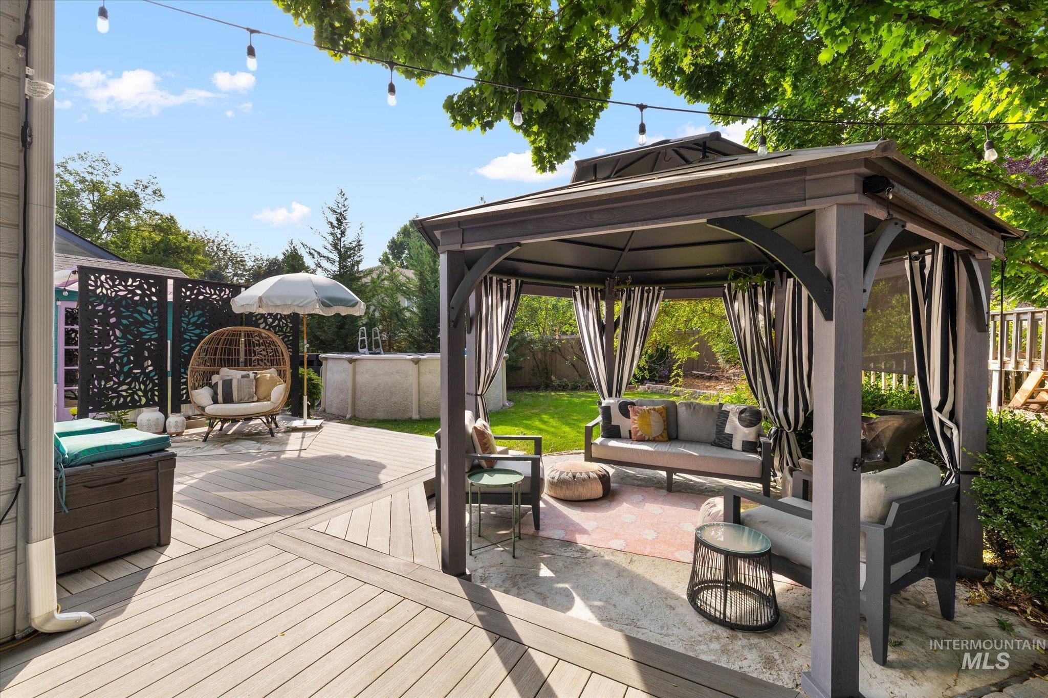 8155 W Burntree Ct, Boise, Idaho 83704, 5 Bedrooms, 3 Bathrooms, Residential For Sale, Price $798,900,MLS 98998683