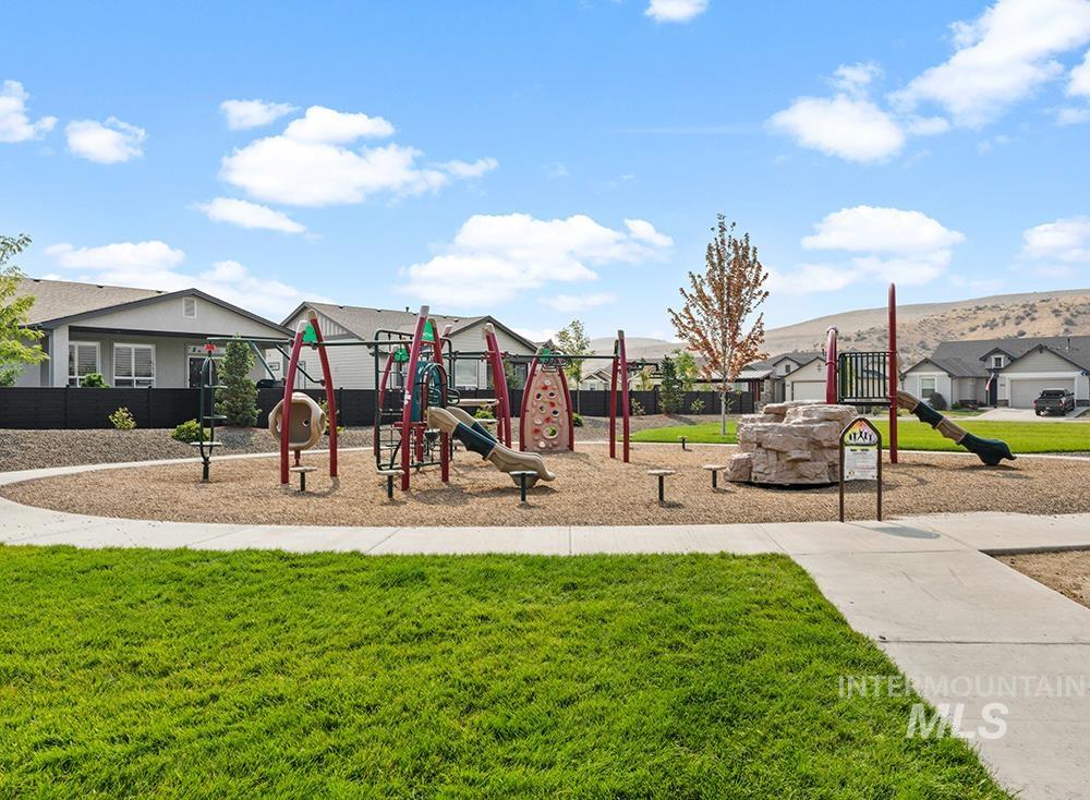 19632 N McLeod Way, Boise, Idaho 83714, 4 Bedrooms, 2.5 Bathrooms, Residential For Sale, Price $655,000,MLS 98998685
