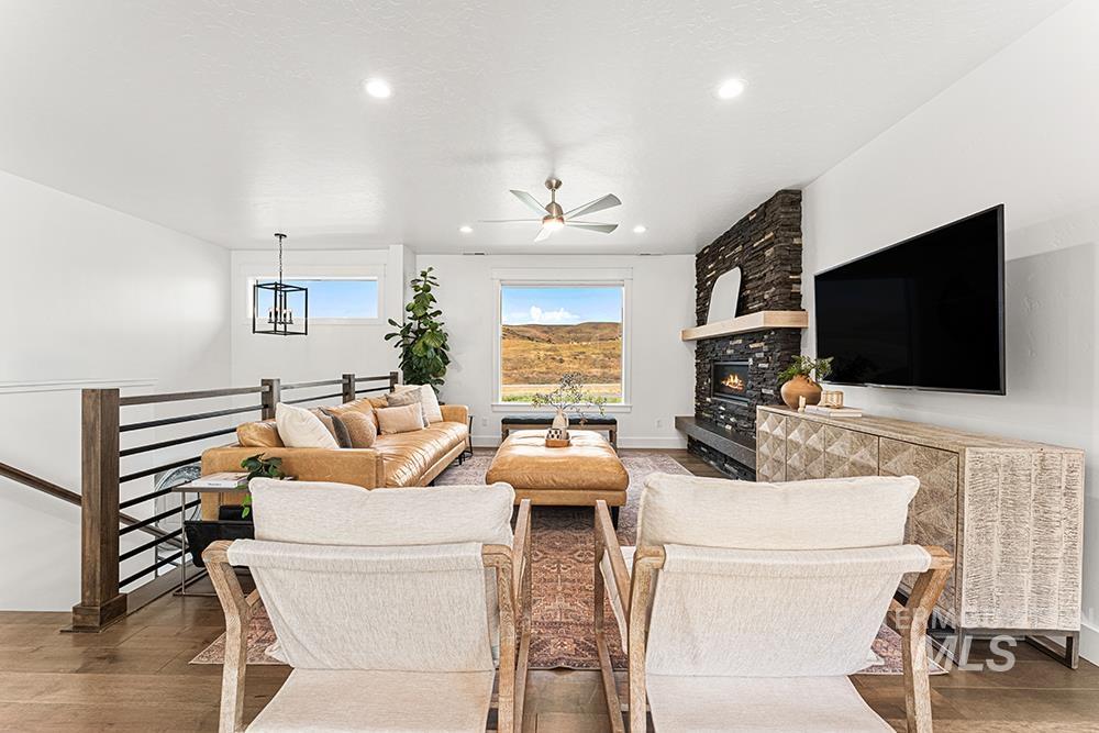 19632 N McLeod Way, Boise, Idaho 83714, 4 Bedrooms, 2.5 Bathrooms, Residential For Sale, Price $655,000, 98998685