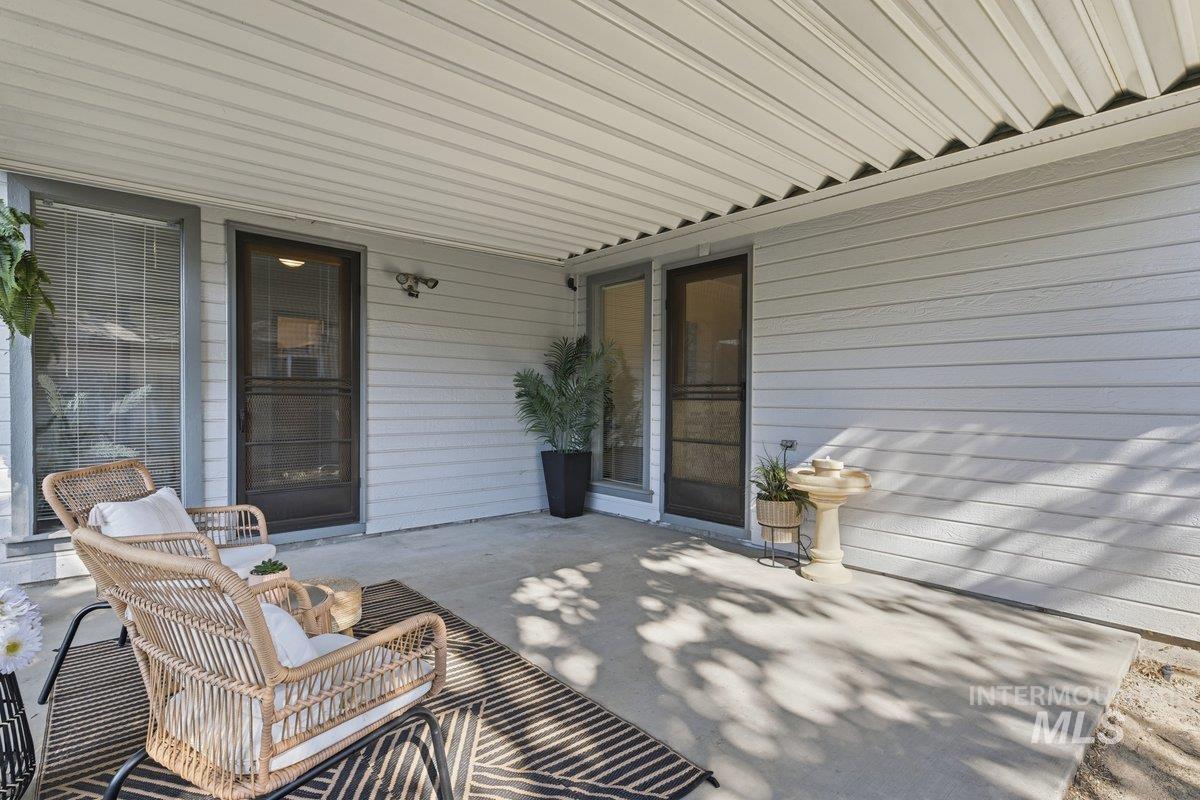 8869 W Lancelot St., Boise, Idaho 83704, 3 Bedrooms, 2 Bathrooms, Residential For Sale, Price $427,000,MLS 98998686