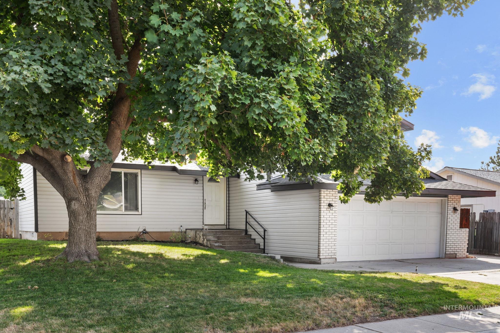 2240 NW 15th St, Meridian, Idaho 83646, 3 Bedrooms, 2.5 Bathrooms, Residential For Sale, Price $490,000,MLS 98998690