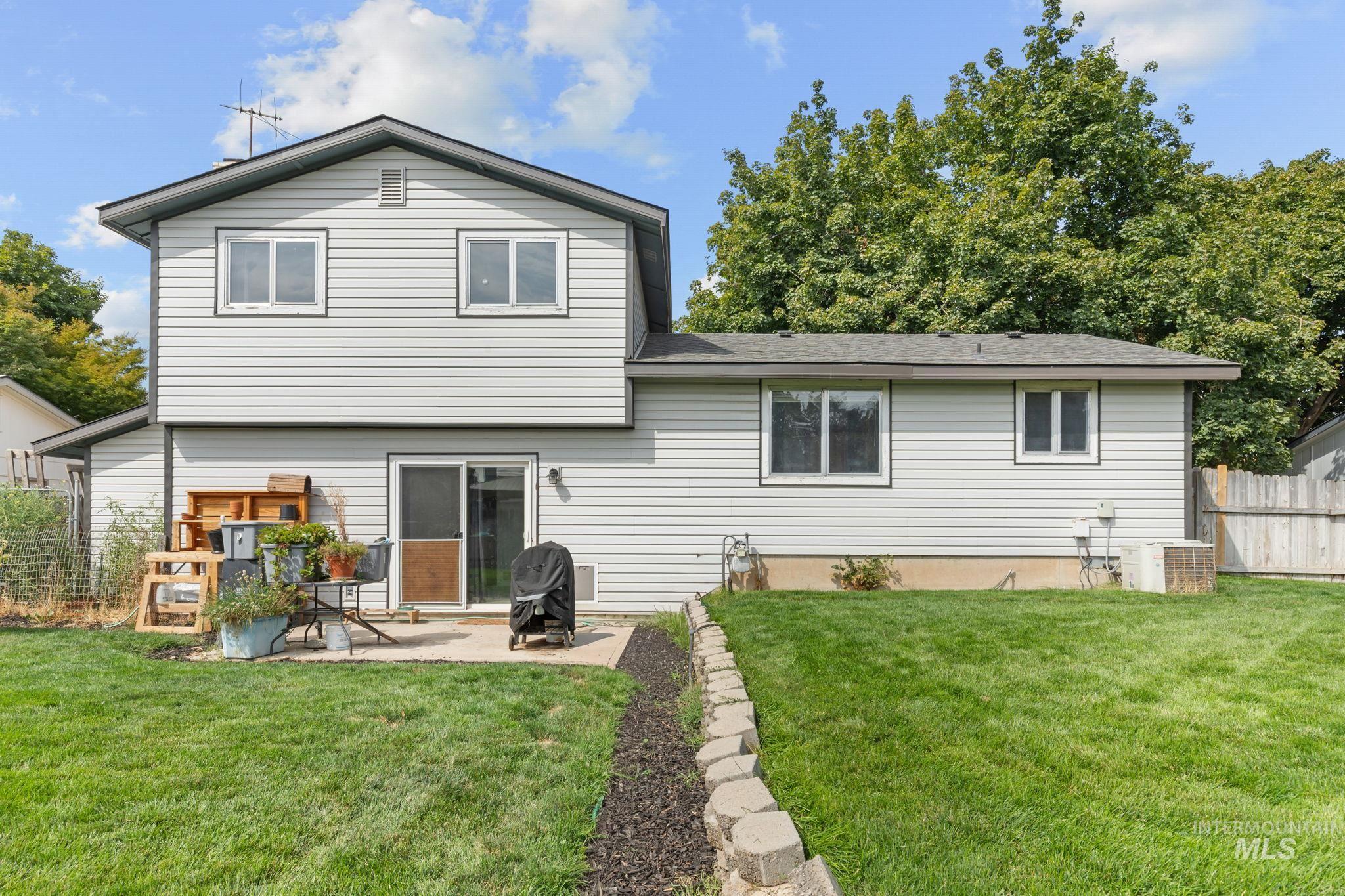 2240 NW 15th St, Meridian, Idaho 83646, 3 Bedrooms, 2.5 Bathrooms, Residential For Sale, Price $490,000,MLS 98998690
