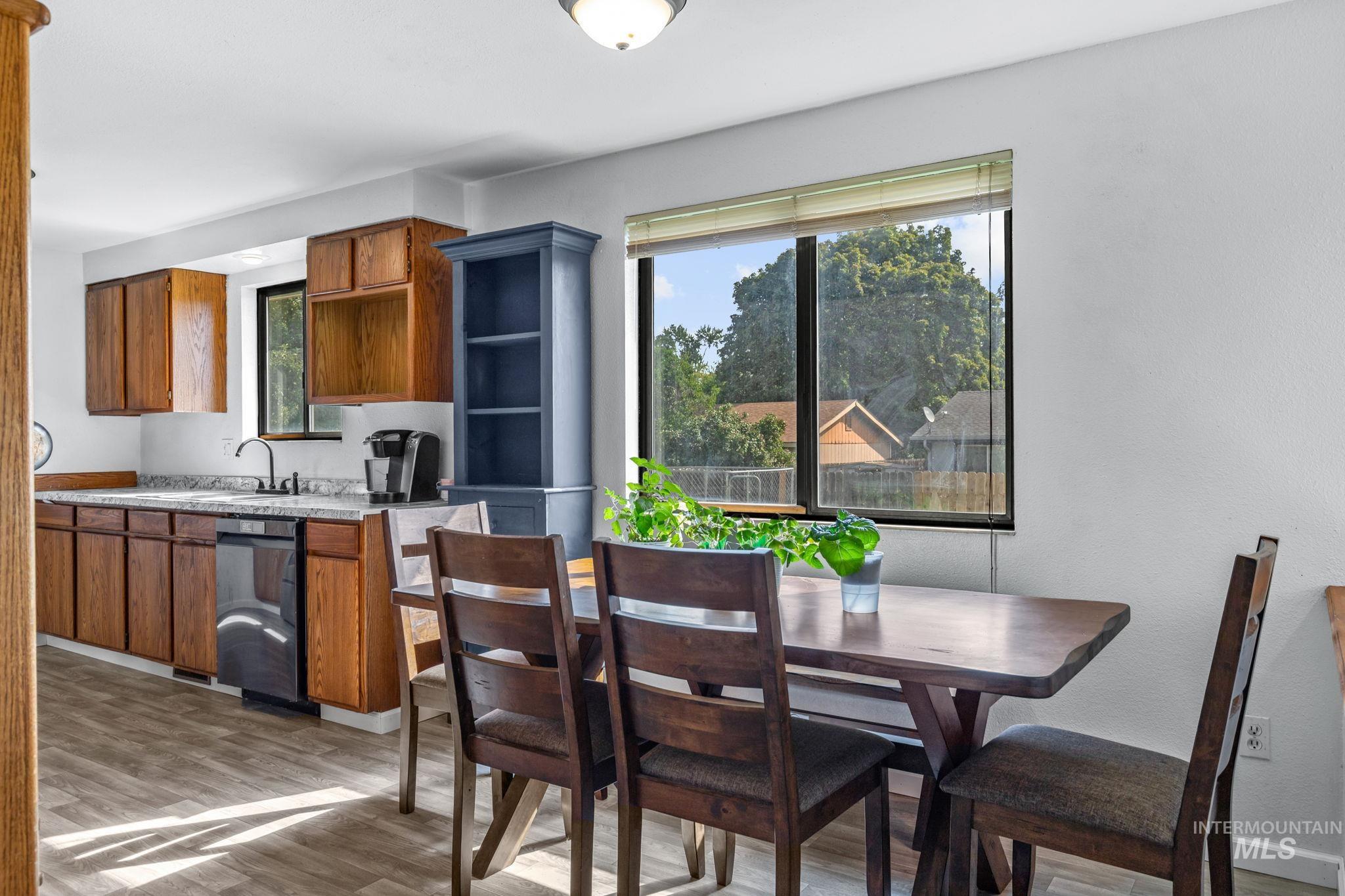 2240 NW 15th St, Meridian, Idaho 83646, 3 Bedrooms, 2.5 Bathrooms, Residential For Sale, Price $490,000,MLS 98998690
