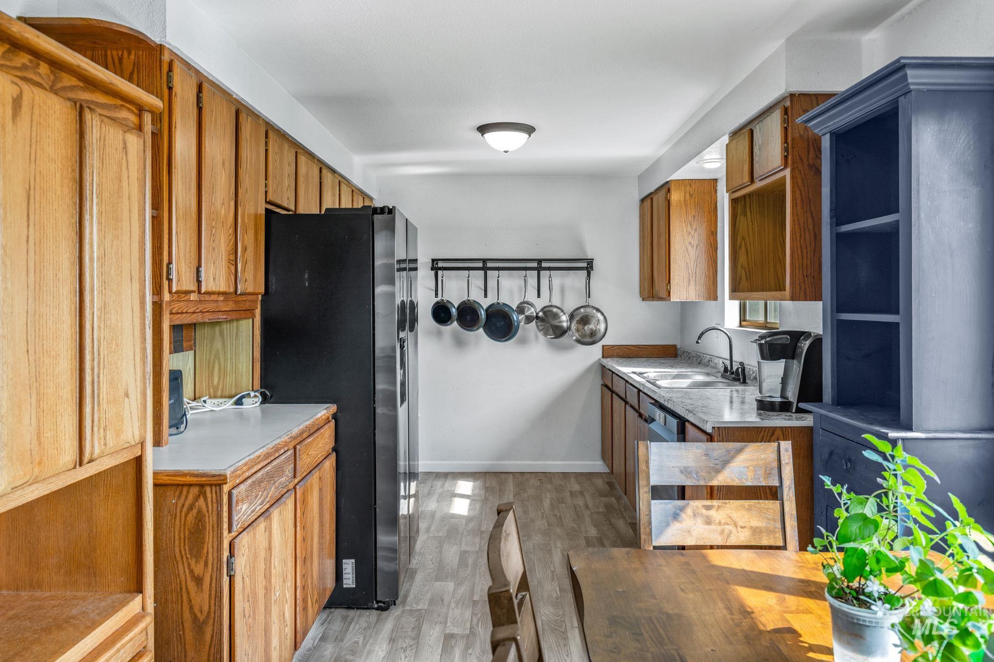 2240 NW 15th St, Meridian, Idaho 83646, 3 Bedrooms, 2.5 Bathrooms, Residential For Sale, Price $490,000,MLS 98998690