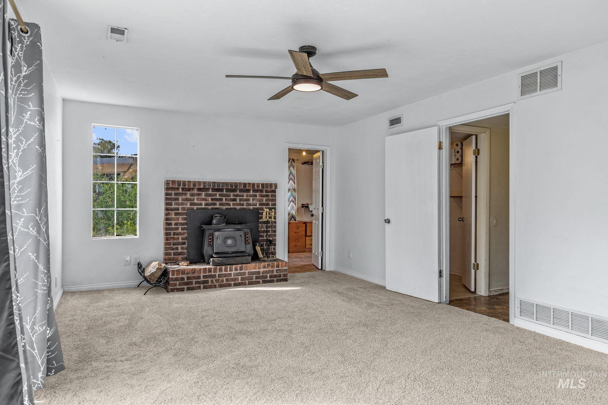 2240 NW 15th St, Meridian, Idaho 83646, 3 Bedrooms, 2.5 Bathrooms, Residential For Sale, Price $490,000,MLS 98998690