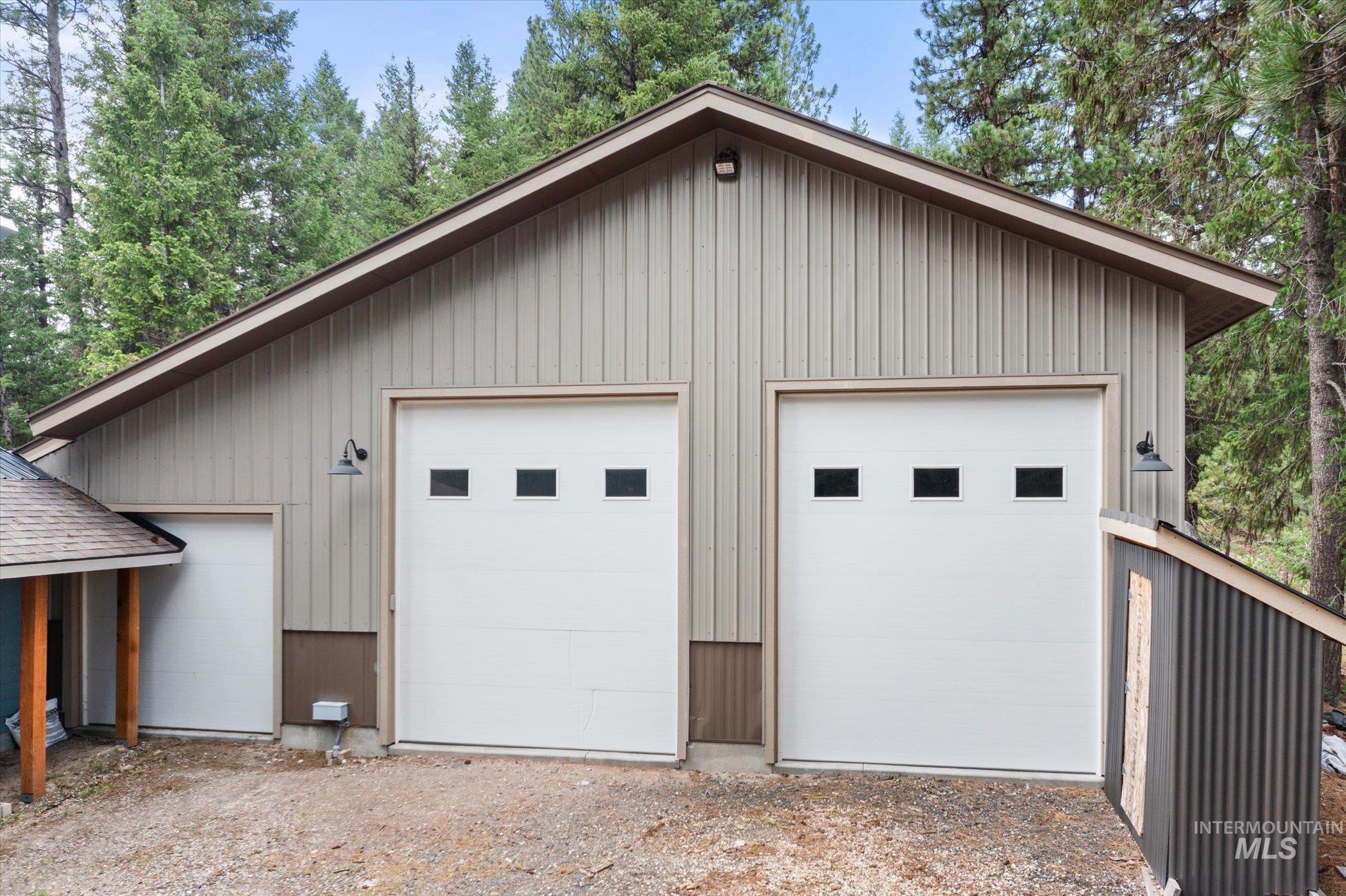 9785 Edna Pl, Cascade, Idaho 83611, 3 Bedrooms, 1 Bathroom, Residential For Sale, Price $598,000, 98998693
