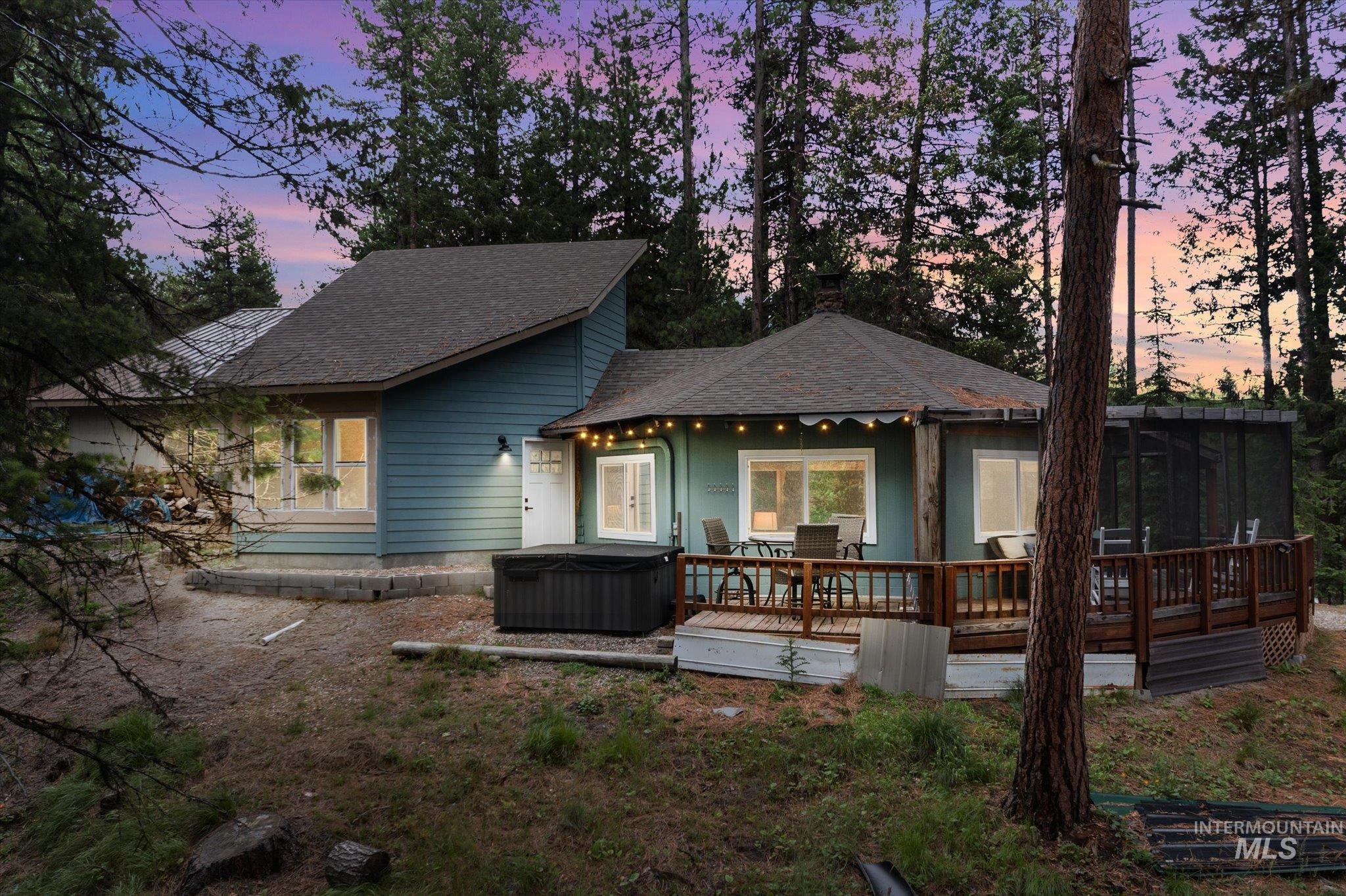 9785 Edna Pl, Cascade, Idaho 83611, 3 Bedrooms, 1 Bathroom, Residential For Sale, Price $598,000, 98998693