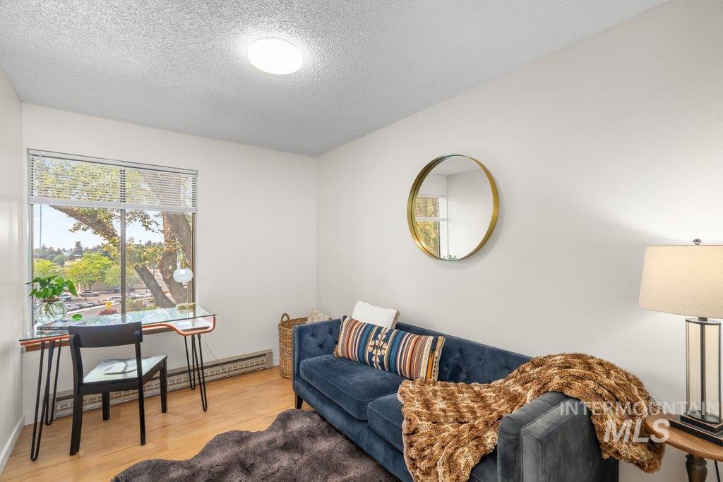 122 N Washington, Moscow, Idaho 83843, 2 Bedrooms, 1 Bathroom, Residential For Sale, Price $315,000, 98998695