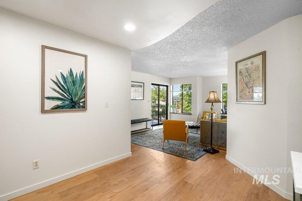 122 N Washington, Moscow, Idaho 83843, 2 Bedrooms, 1 Bathroom, Residential For Sale, Price $315,000, 98998695