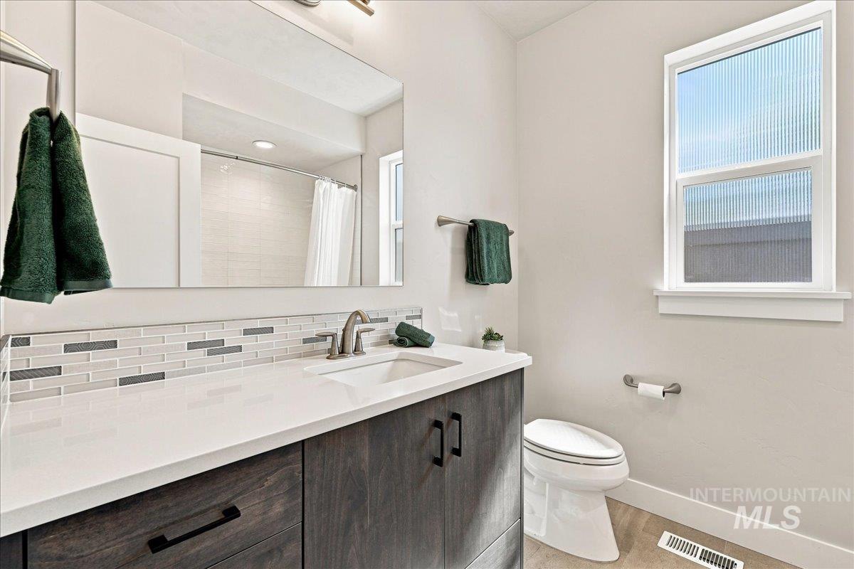 1895 E Spire Street, Meridian, Idaho 83642, 3 Bedrooms, 2 Bathrooms, Residential For Sale, Price $634,900, 98998696