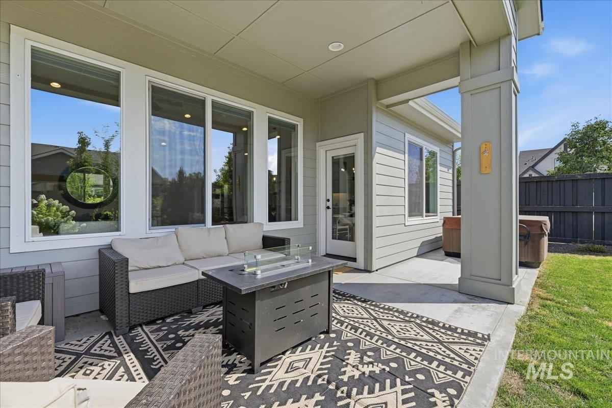 1895 E Spire Street, Meridian, Idaho 83642, 3 Bedrooms, 2 Bathrooms, Residential For Sale, Price $634,900, 98998696