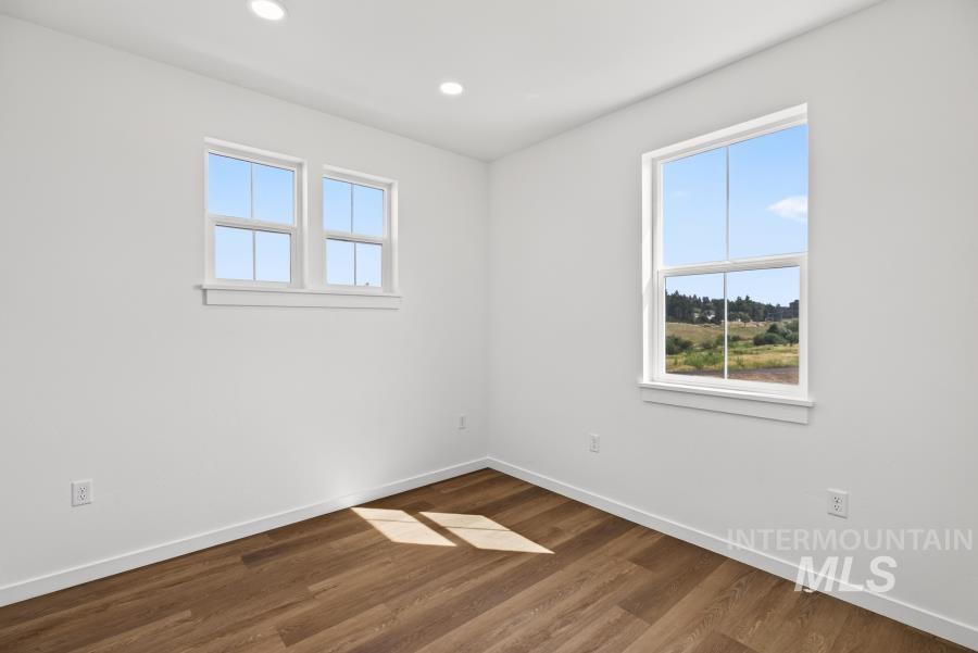 1298 Edington, Moscow, Idaho 83843, 4 Bedrooms, 3 Bathrooms, Residential For Sale, Price $499,000, 98998697