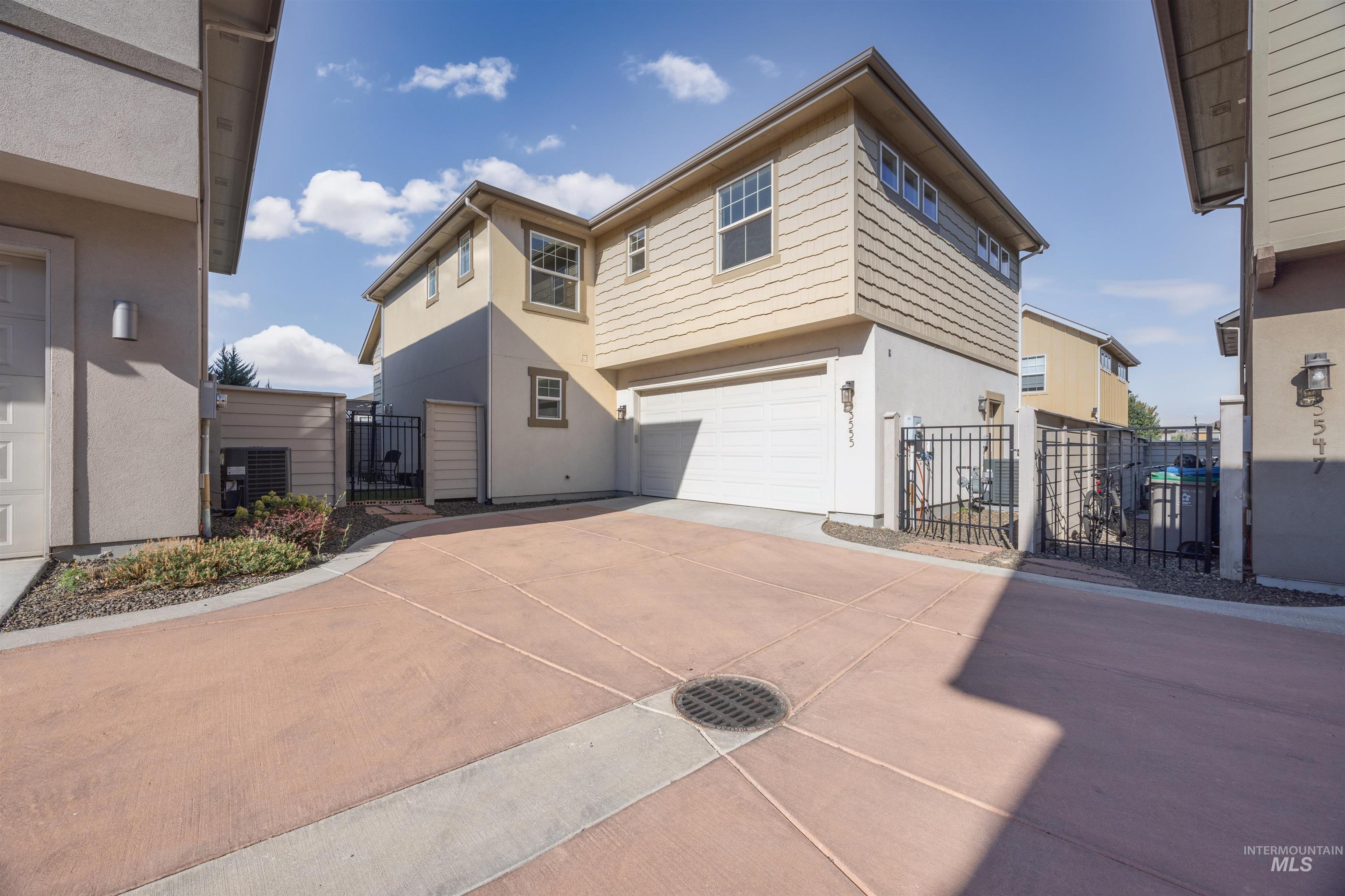 3555 S Caddis Way, Boise, Idaho 83716, 4 Bedrooms, 3 Bathrooms, Residential For Sale, Price $825,000,MLS 98998698