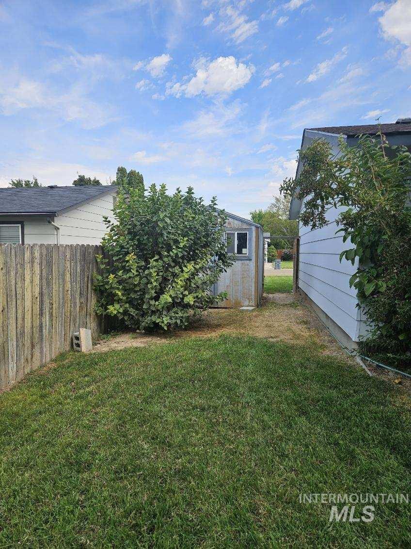 1152 Sweetwood Cir, Nampa, Idaho 83651, 3 Bedrooms, 2 Bathrooms, Residential For Sale, Price $282,500, 98998700