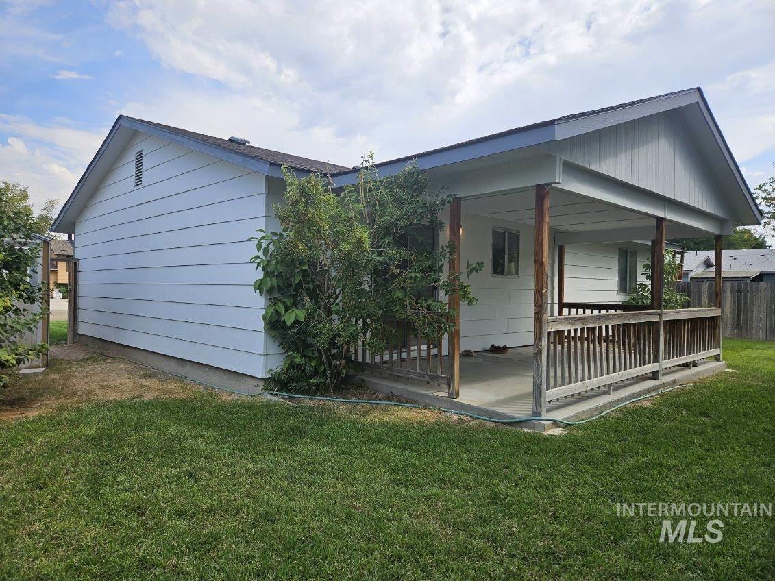 1152 Sweetwood Cir, Nampa, Idaho 83651, 3 Bedrooms, 2 Bathrooms, Residential For Sale, Price $282,500, 98998700