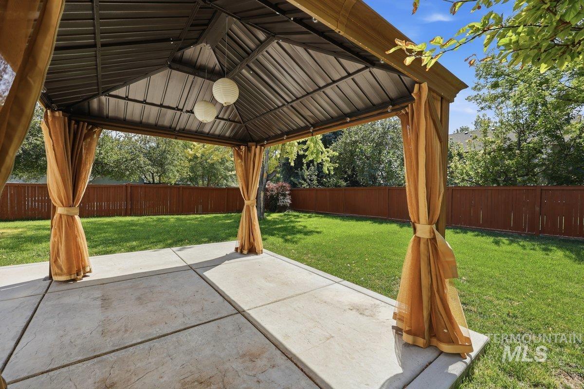 1923 E Pratt St, Meridian, Idaho 83642, 3 Bedrooms, 3 Bathrooms, Residential For Sale, Price $510,000, 98998705