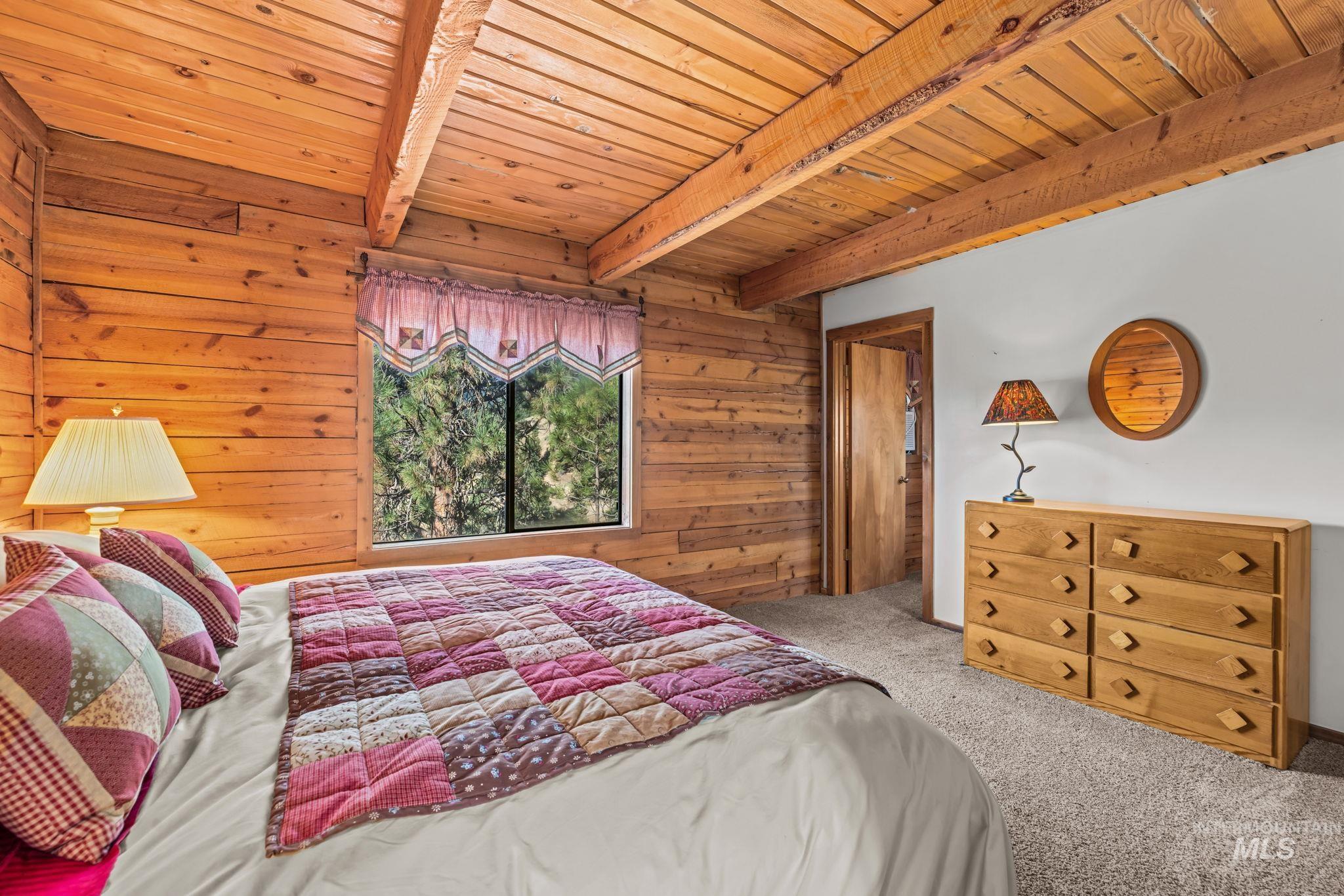 69 Skyview Lane, Boise, Idaho 83716, 3 Bedrooms, 2 Bathrooms, Residential For Sale, Price $465,000, 98998707