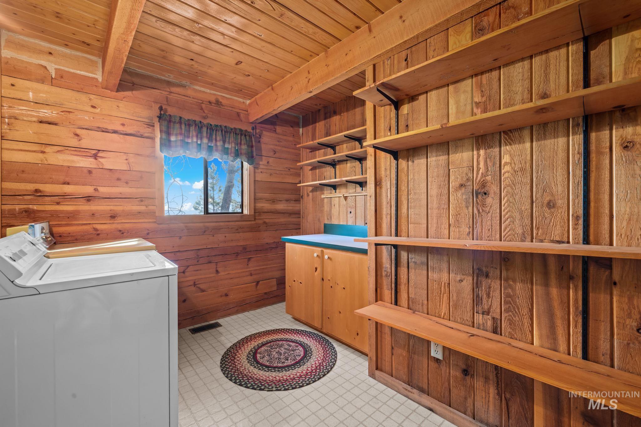 69 Skyview Lane, Boise, Idaho 83716, 3 Bedrooms, 2 Bathrooms, Residential For Sale, Price $465,000, 98998707