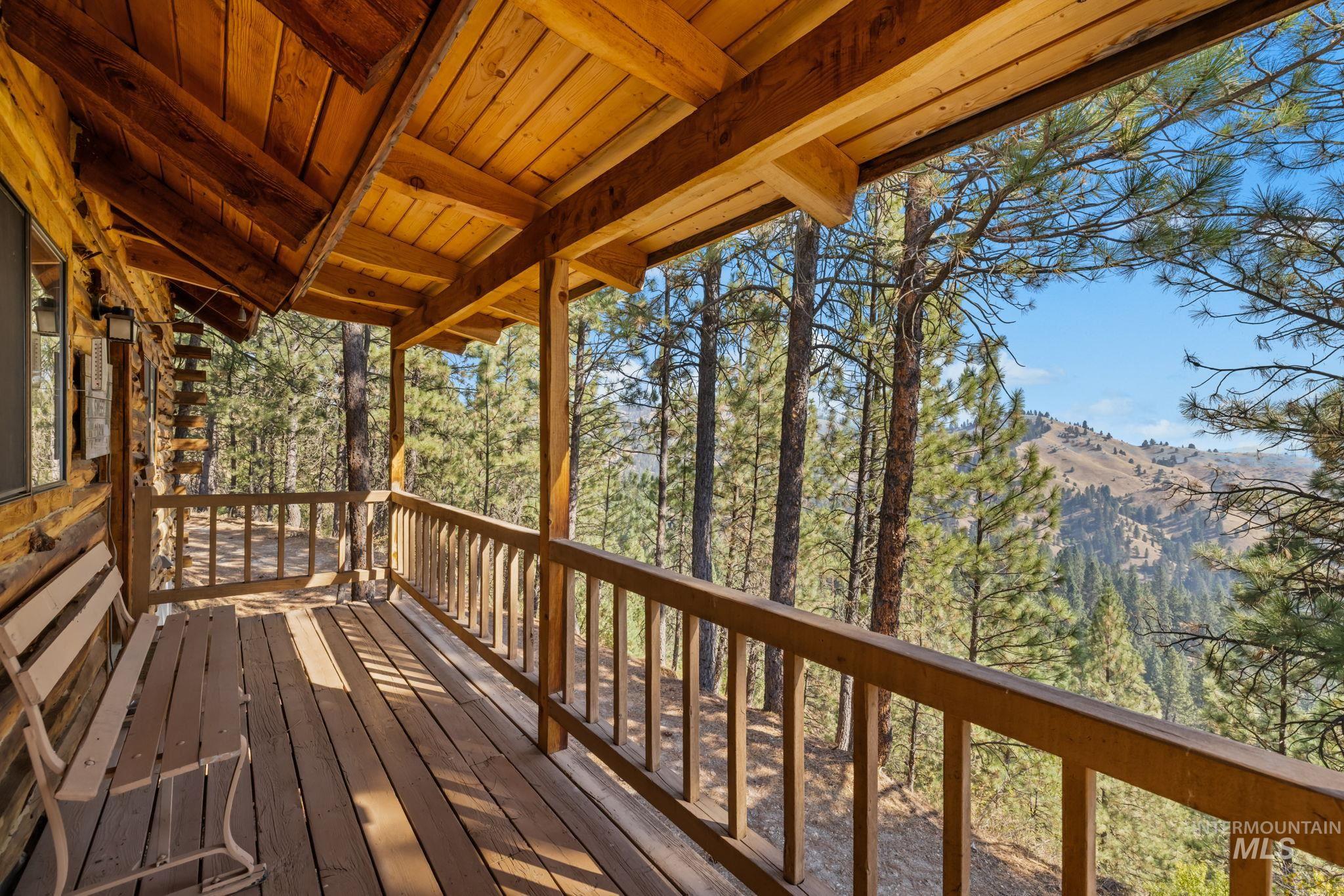 69 Skyview Lane, Boise, Idaho 83716, 3 Bedrooms, 2 Bathrooms, Residential For Sale, Price $465,000, 98998707
