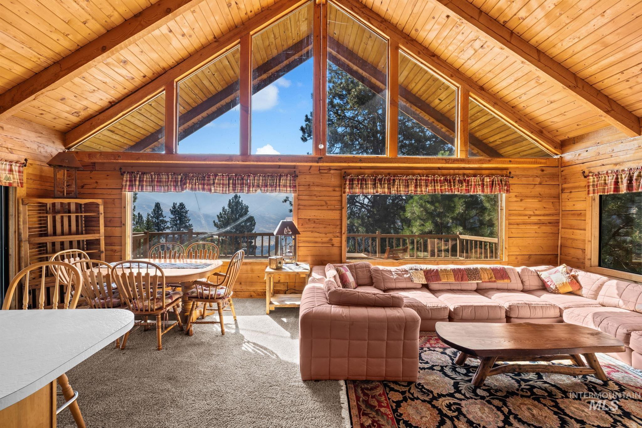 69 Skyview Lane, Boise, Idaho 83716, 3 Bedrooms, 2 Bathrooms, Residential For Sale, Price $465,000, 98998707