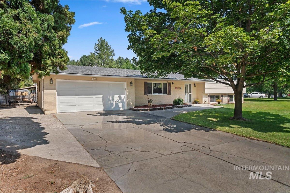 12592 W Freedom Drive, Boise, Idaho 83713, 4 Bedrooms, 3 Bathrooms, Residential For Sale, Price $679,900,MLS 98998708