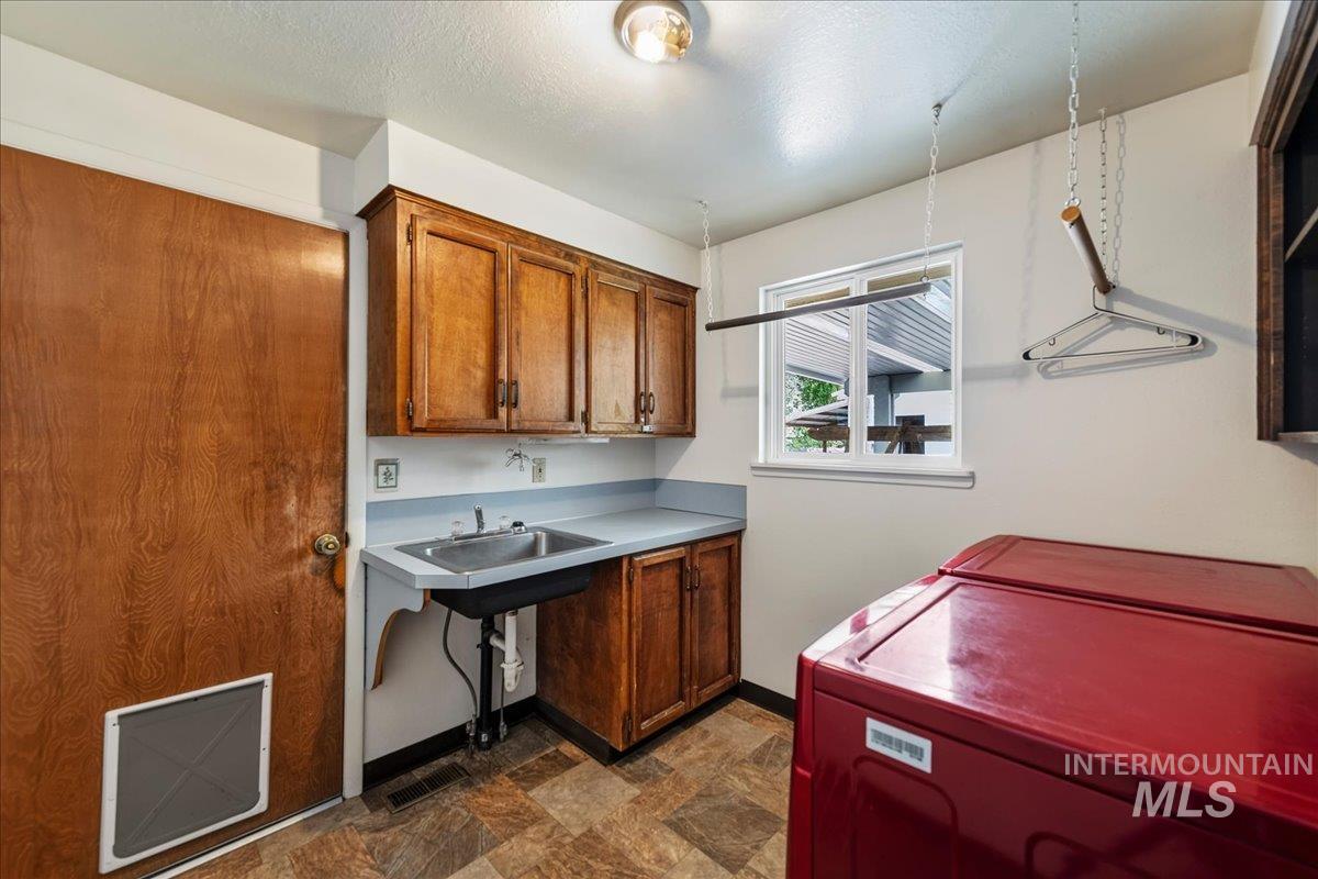 12592 W Freedom Drive, Boise, Idaho 83713, 4 Bedrooms, 3 Bathrooms, Residential For Sale, Price $679,900,MLS 98998708