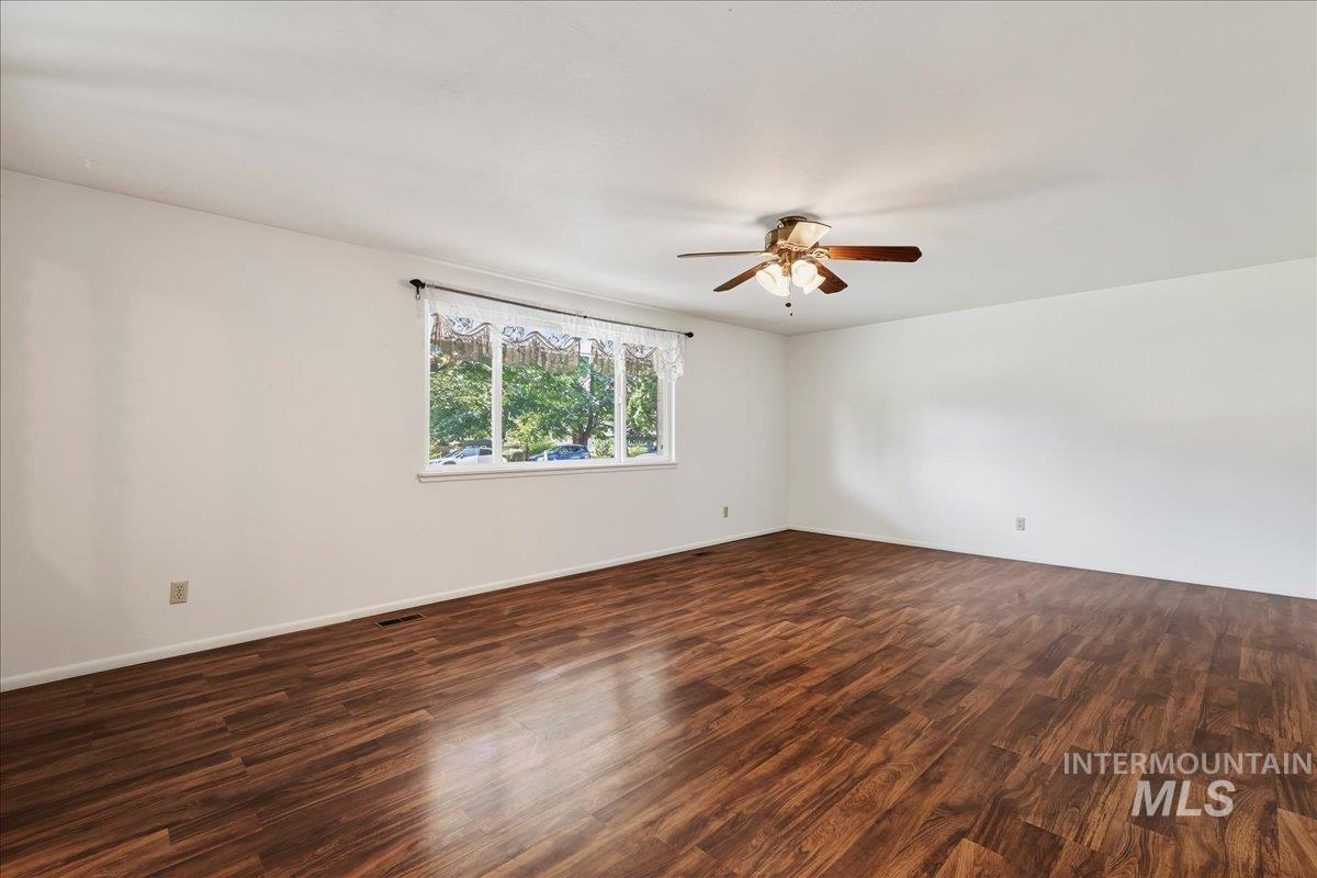 12592 W Freedom Drive, Boise, Idaho 83713, 4 Bedrooms, 3 Bathrooms, Residential For Sale, Price $679,900,MLS 98998708