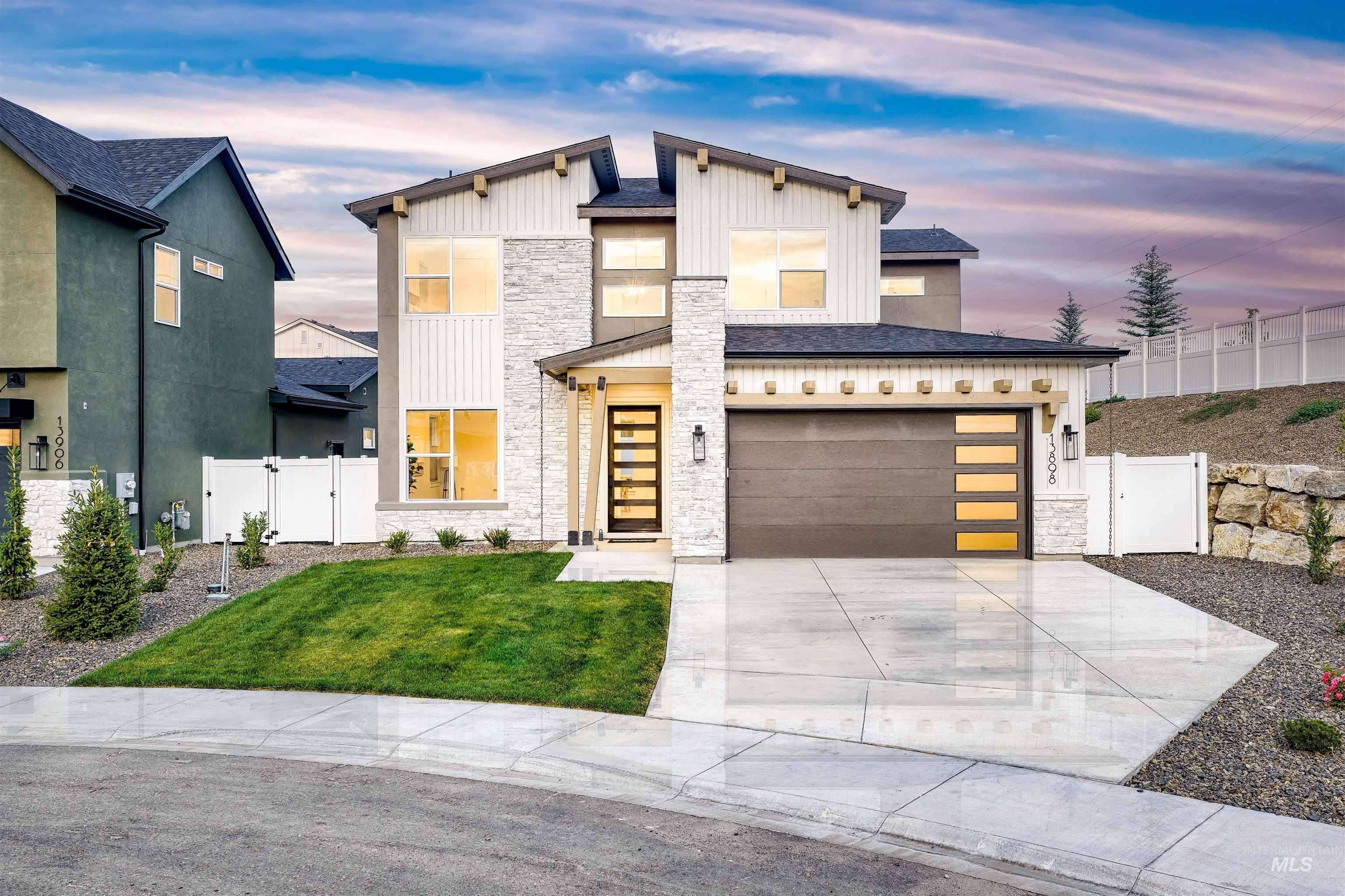 13898 N Malheur Pl, Boise, Idaho 83714, 3 Bedrooms, 2.5 Bathrooms, Residential For Sale, Price $893,875,MLS 98998711