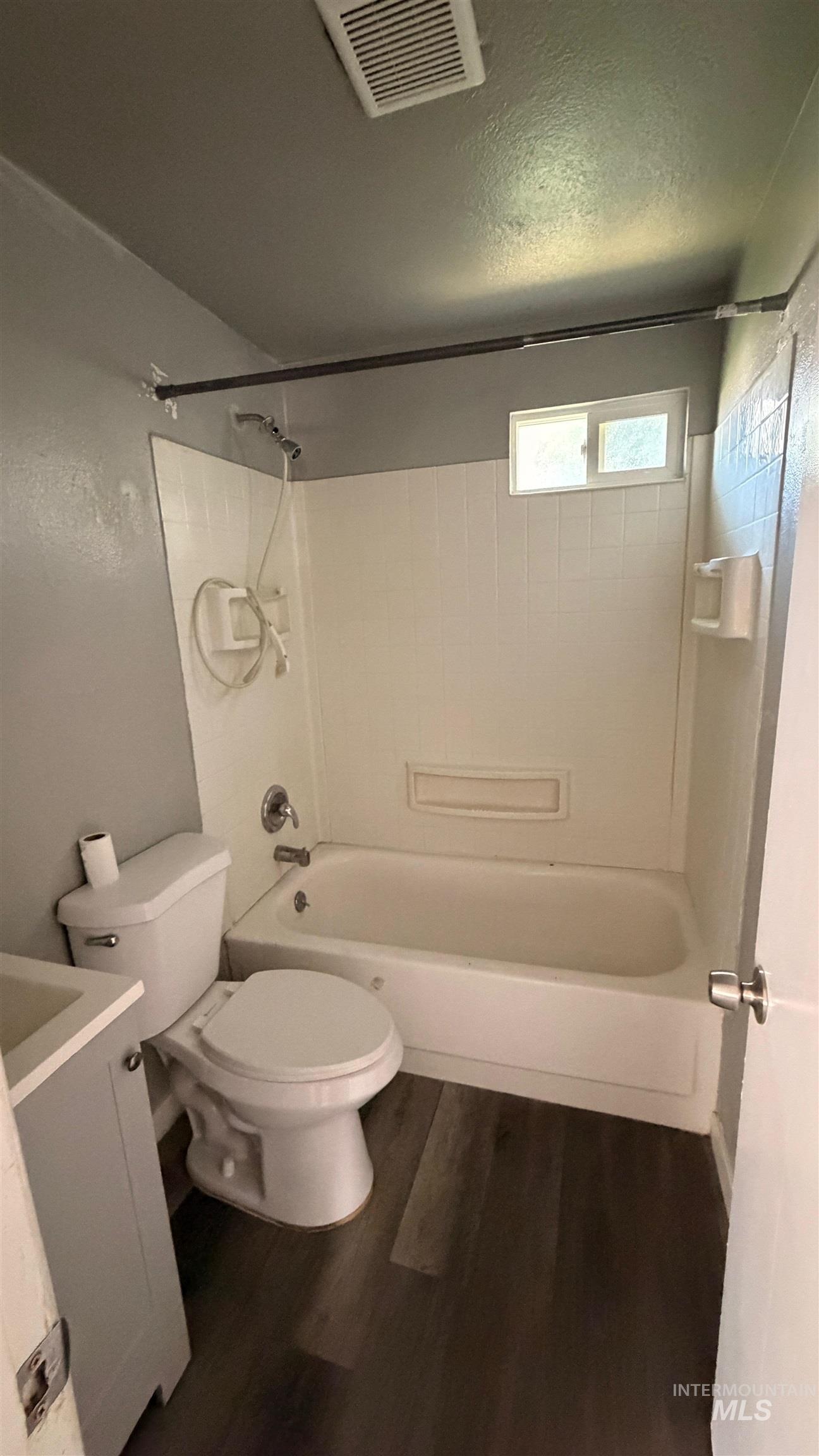 934 11th Ave N, Nampa, Idaho 83687, 2 Bedrooms, 1 Bathroom, Rental For Rent, Price $1,360, 98998712